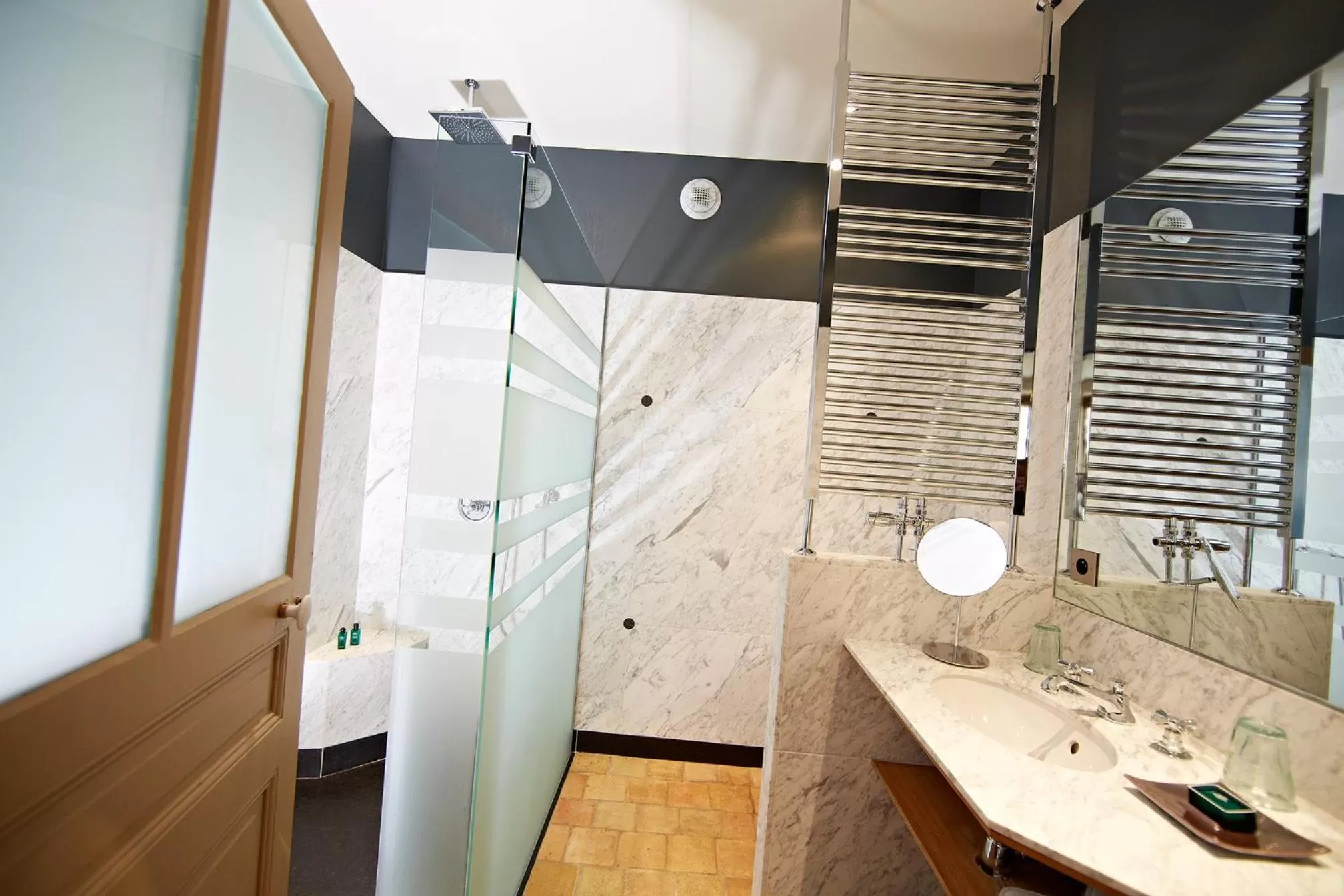 Bathroom in Le Clos Sainte-Marguerite