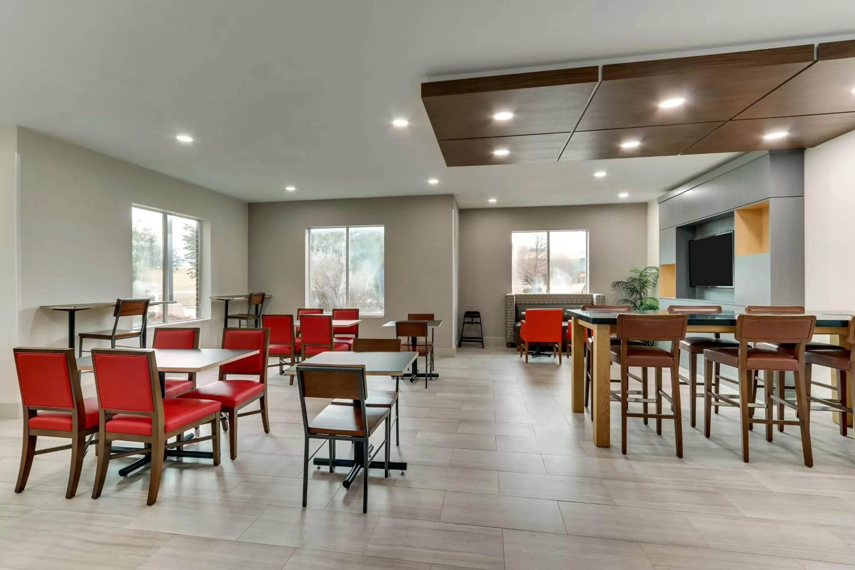 Breakfast in Holiday Inn Express & Suites Waxahachie by IHG