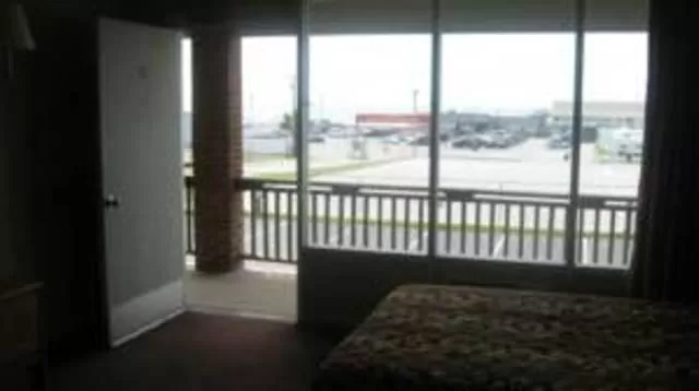 Sea view, Bed in Oceanview Inn - Emerald Isle