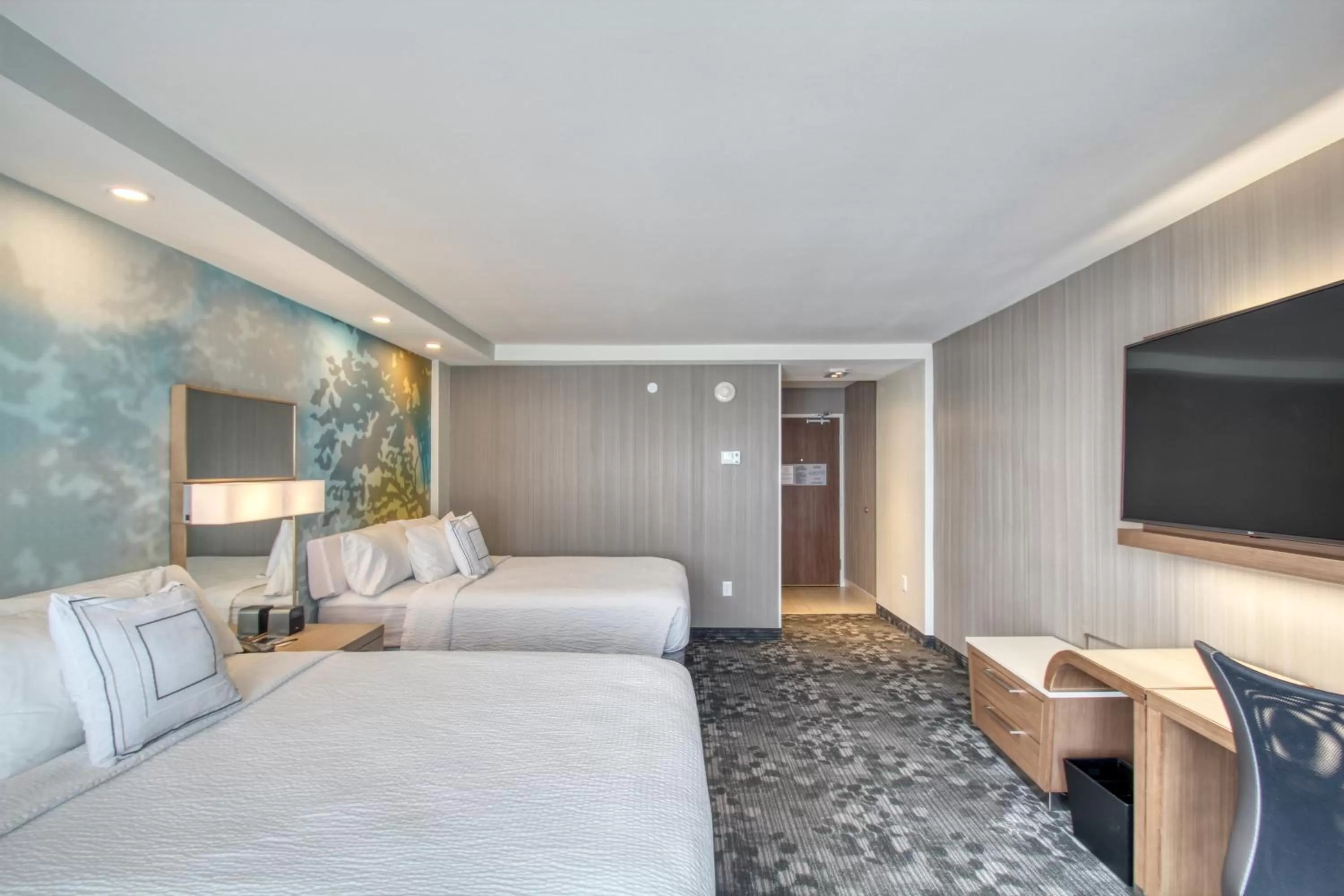 Photo of the whole room, Bed in Courtyard by Marriott Fargo