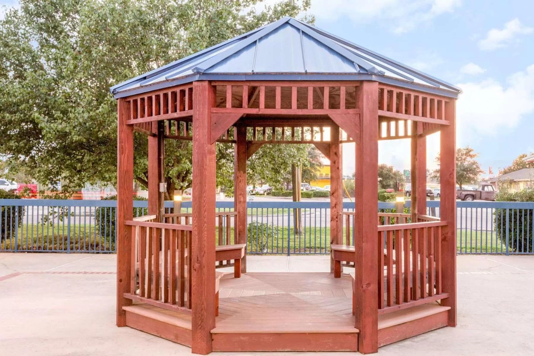 Natural landscape in Super 8 by Wyndham Hattiesburg South