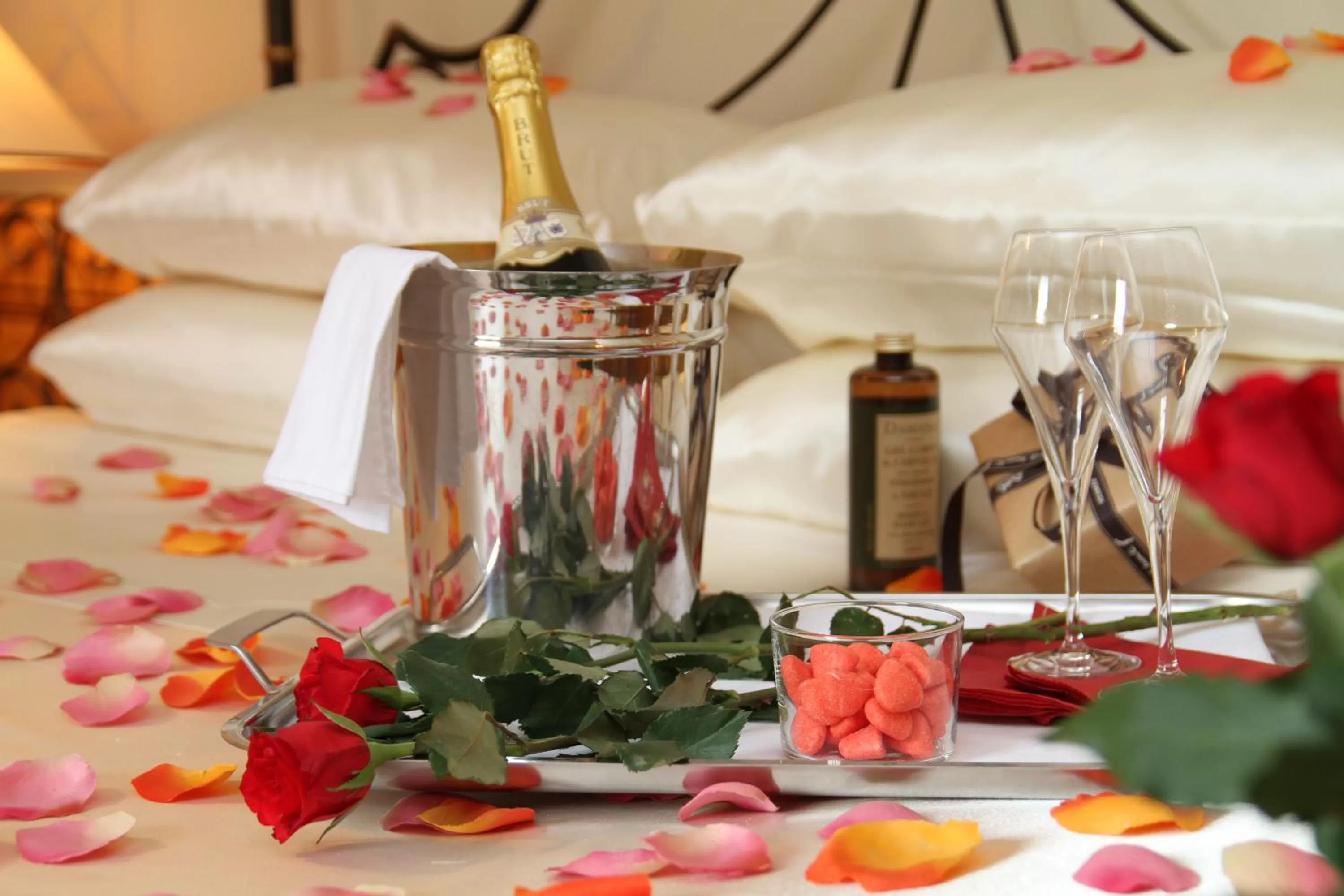 Staff, Bed in Hotel Beaucour