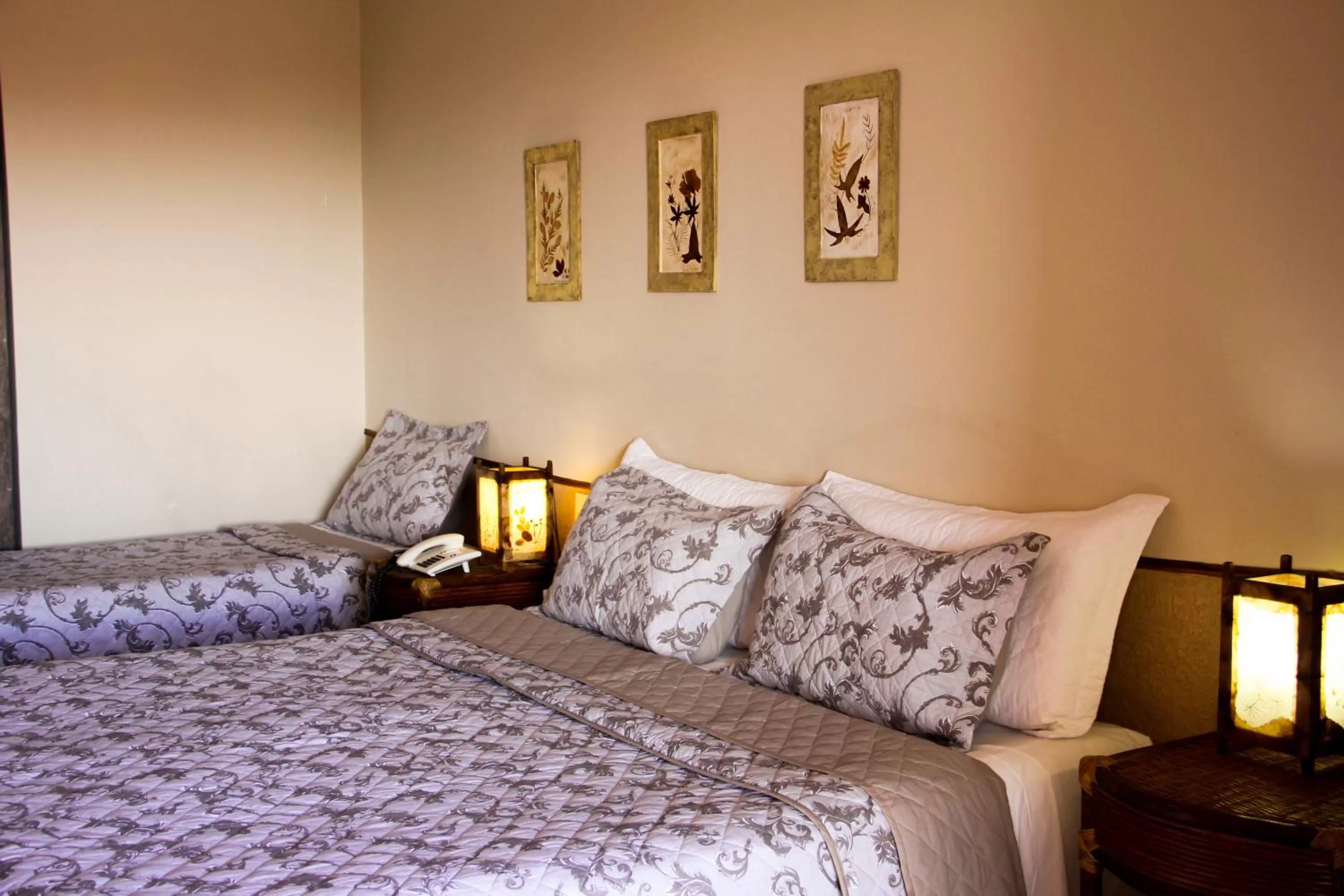 Photo of the whole room, Bed in Divi-Divi Praia Hotel