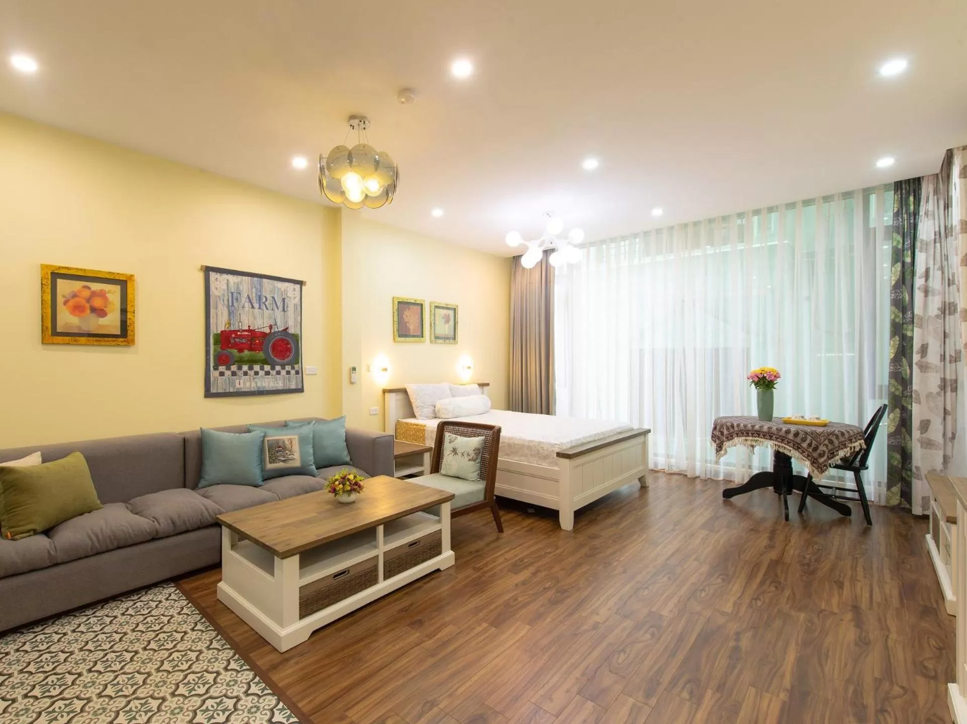 Bed, Seating Area in Auntie Liên's Homestay