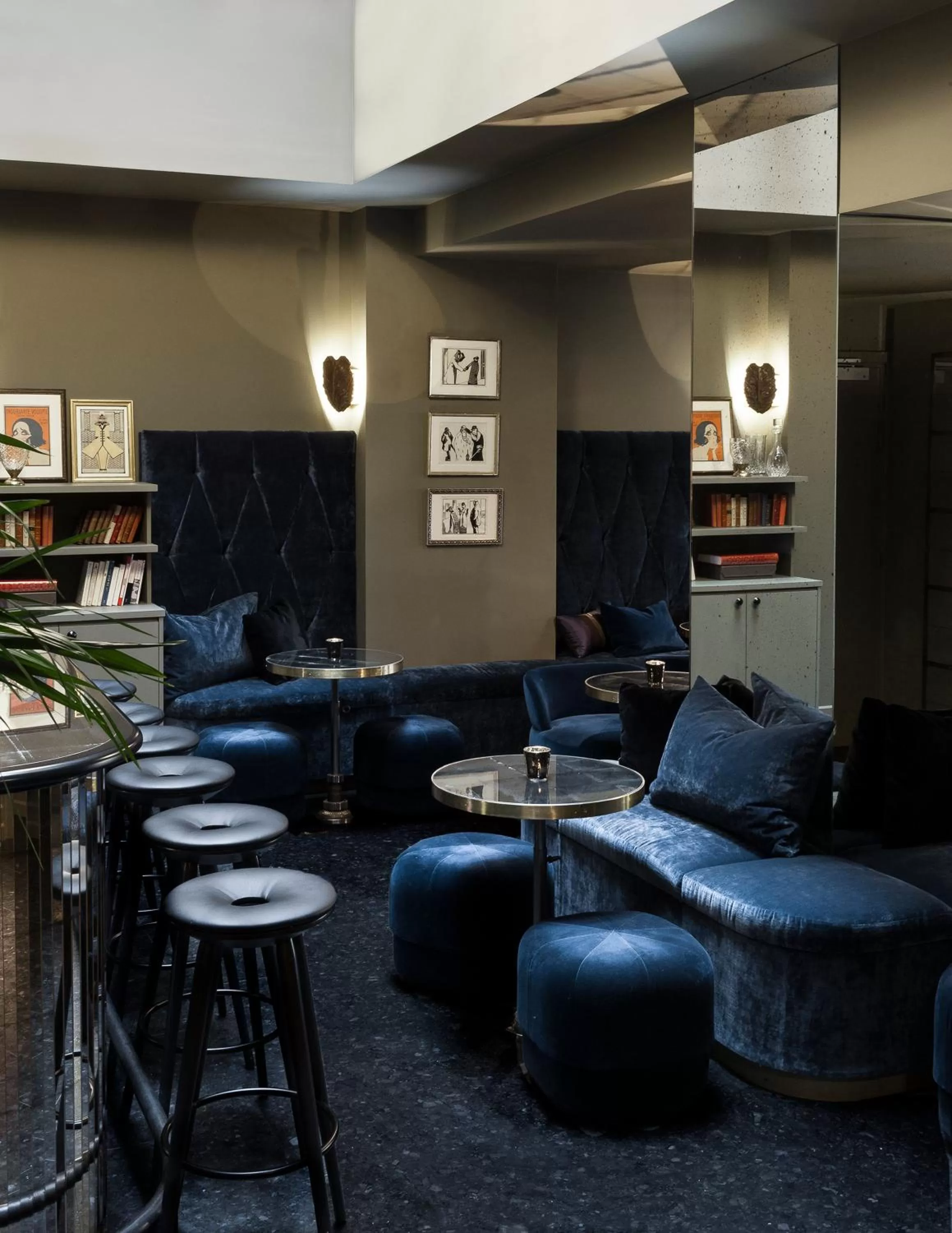Lounge or bar in Monsieur Cadet Hotel & Spa
