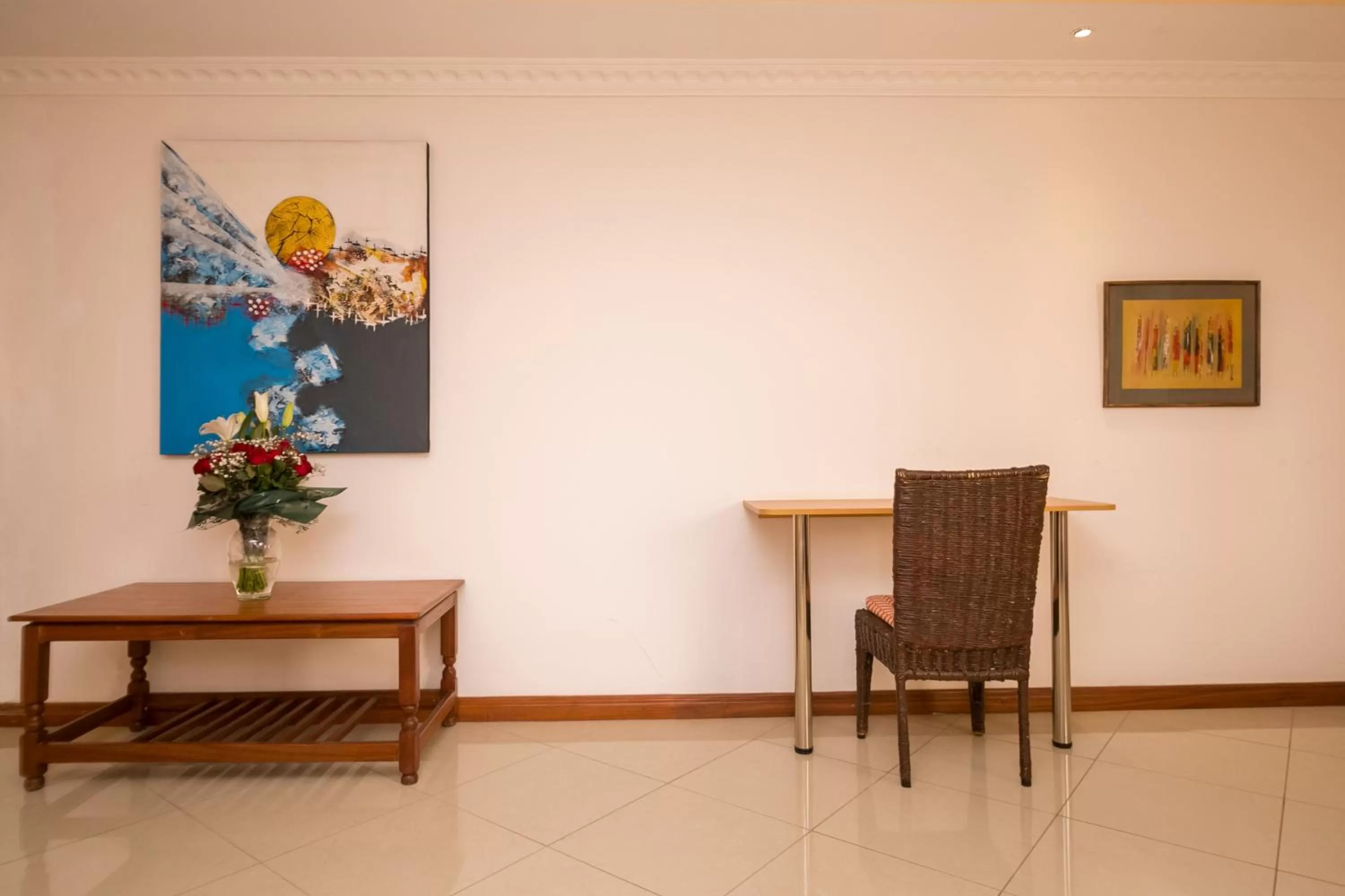Seating area, Dining Area in Hotel Rudi