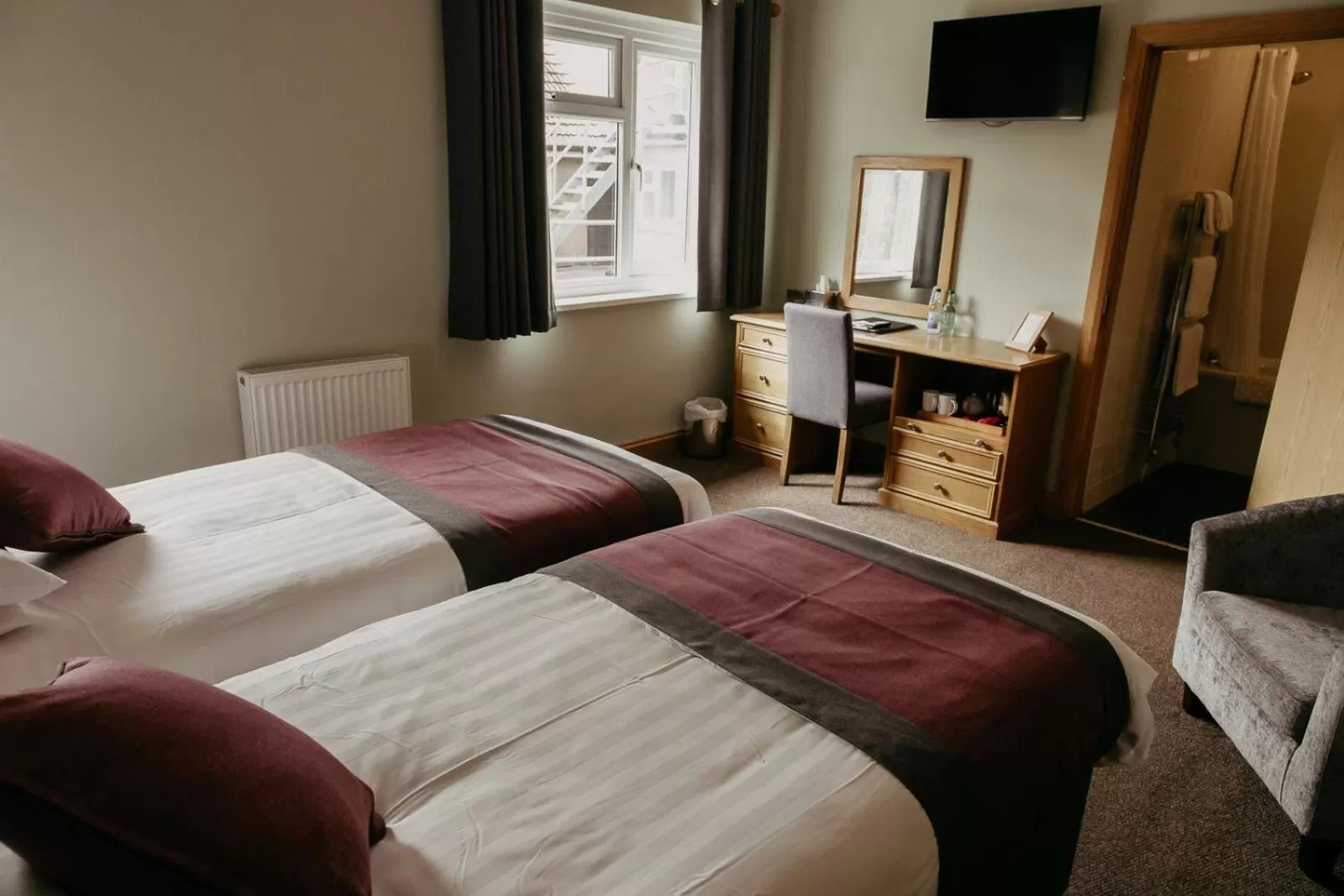 Bed in St. Davids Cross Hotel