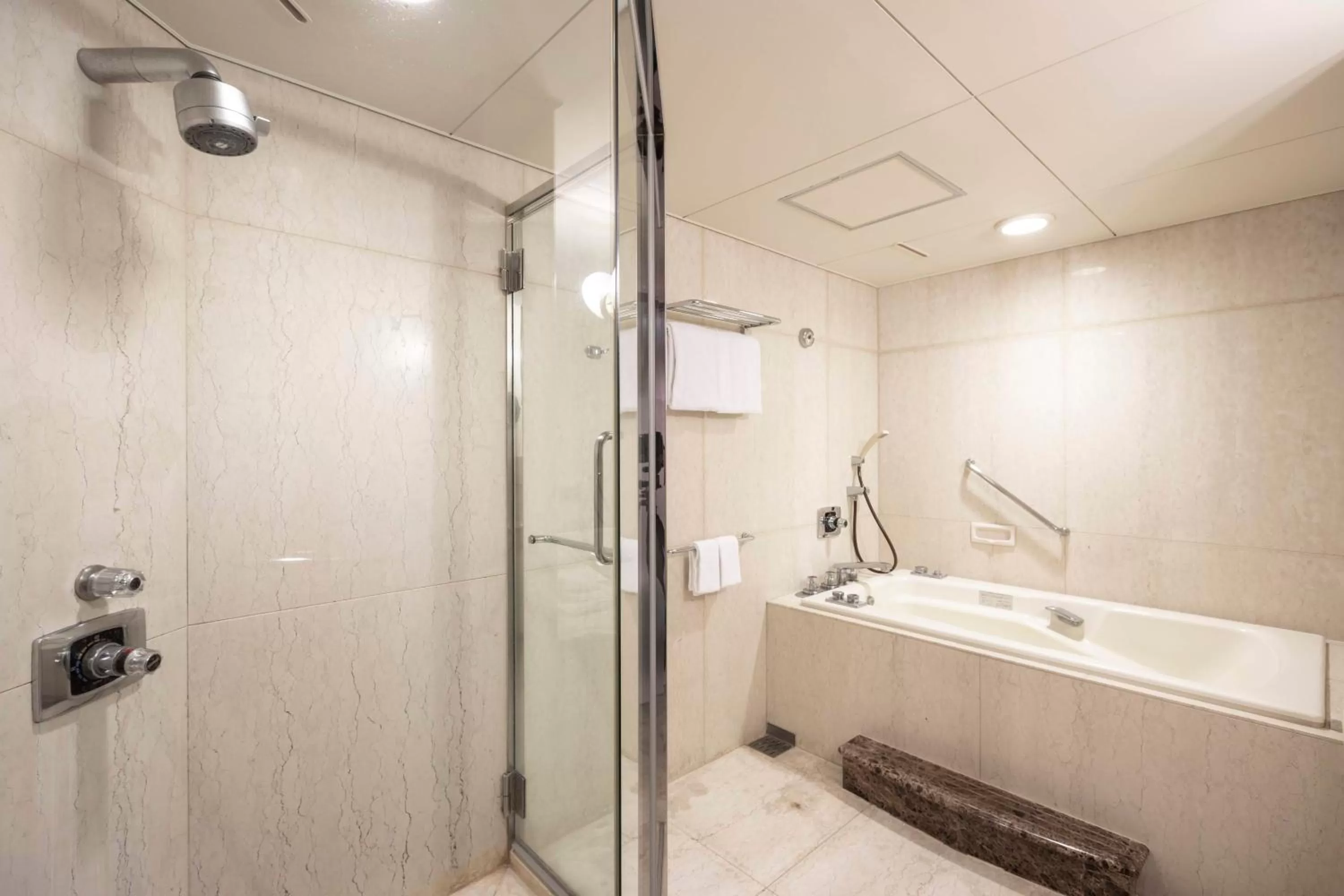 Bathroom in Hotel Agora Regency Osaka Sakai