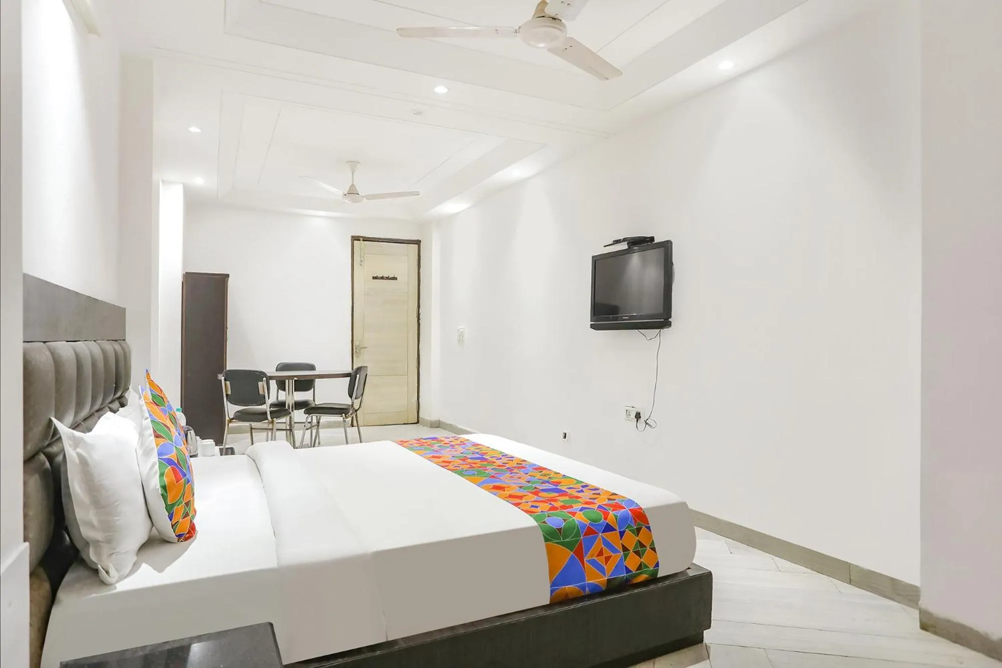 Bed in Via Lotus Palace