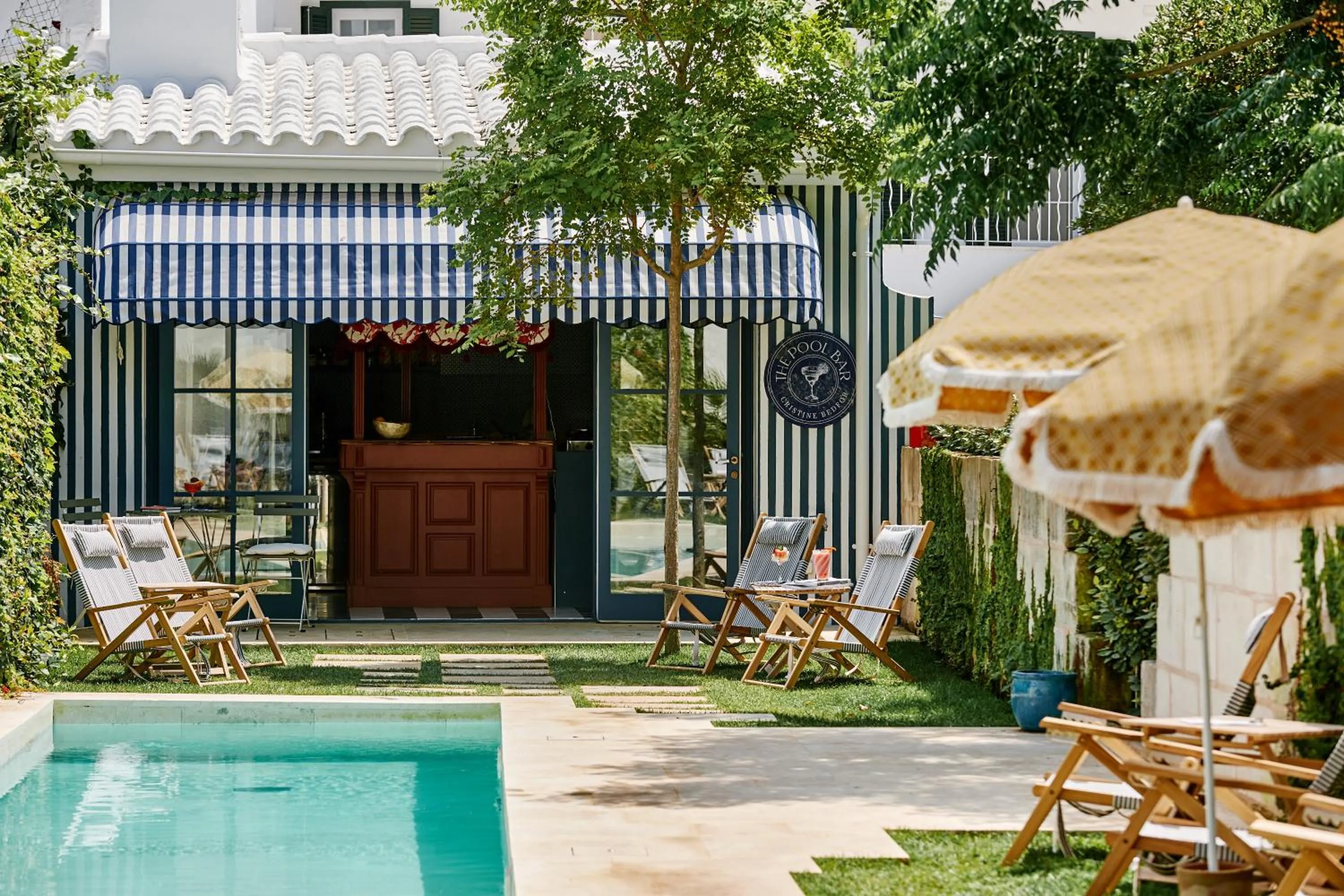 Lounge or bar in Cristine Bedfor Mahon Boutique Hotel