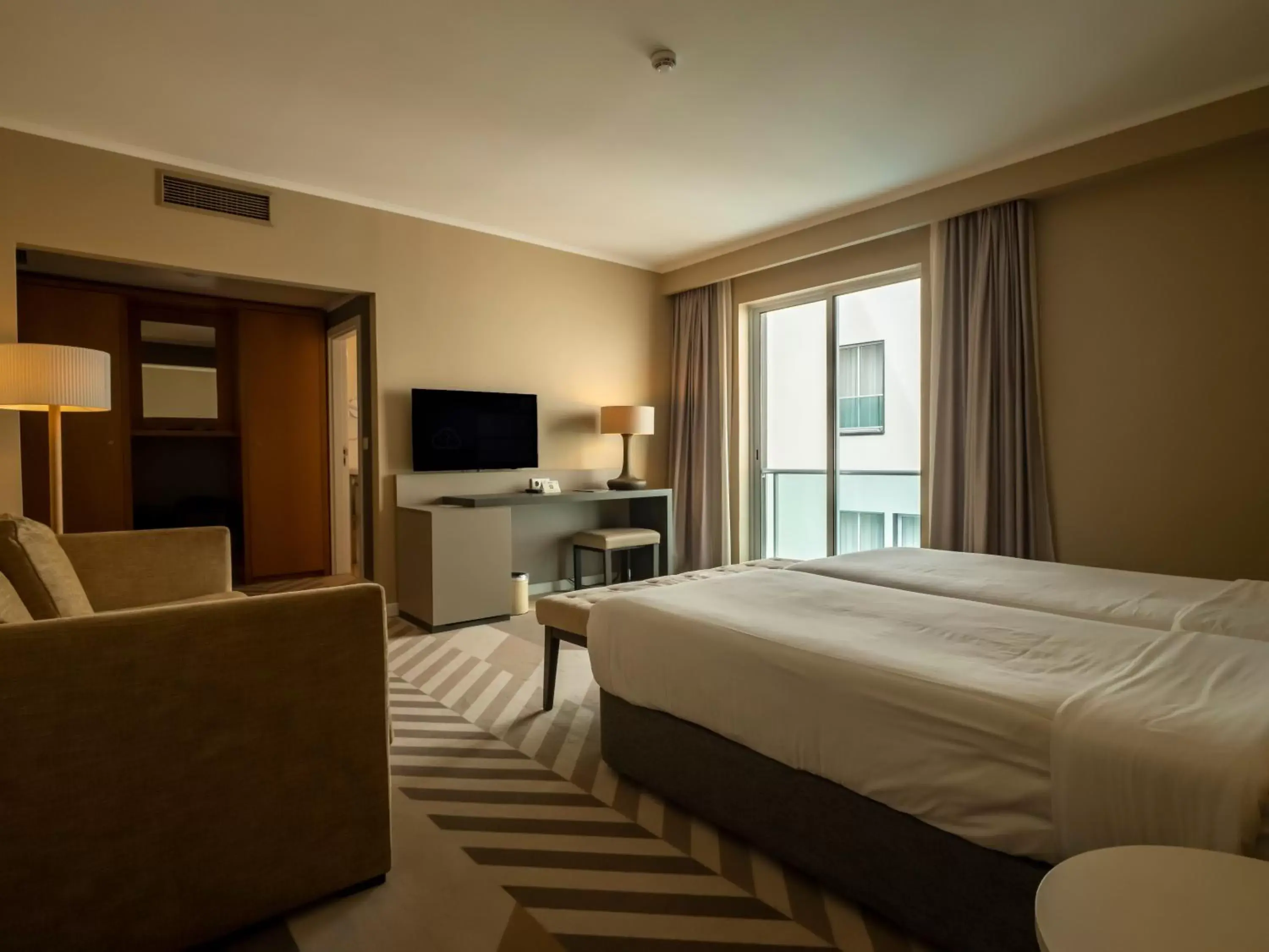 Standard Family Room in Hotel Do Colegio Standard Family Room in Hotel Do Colegio