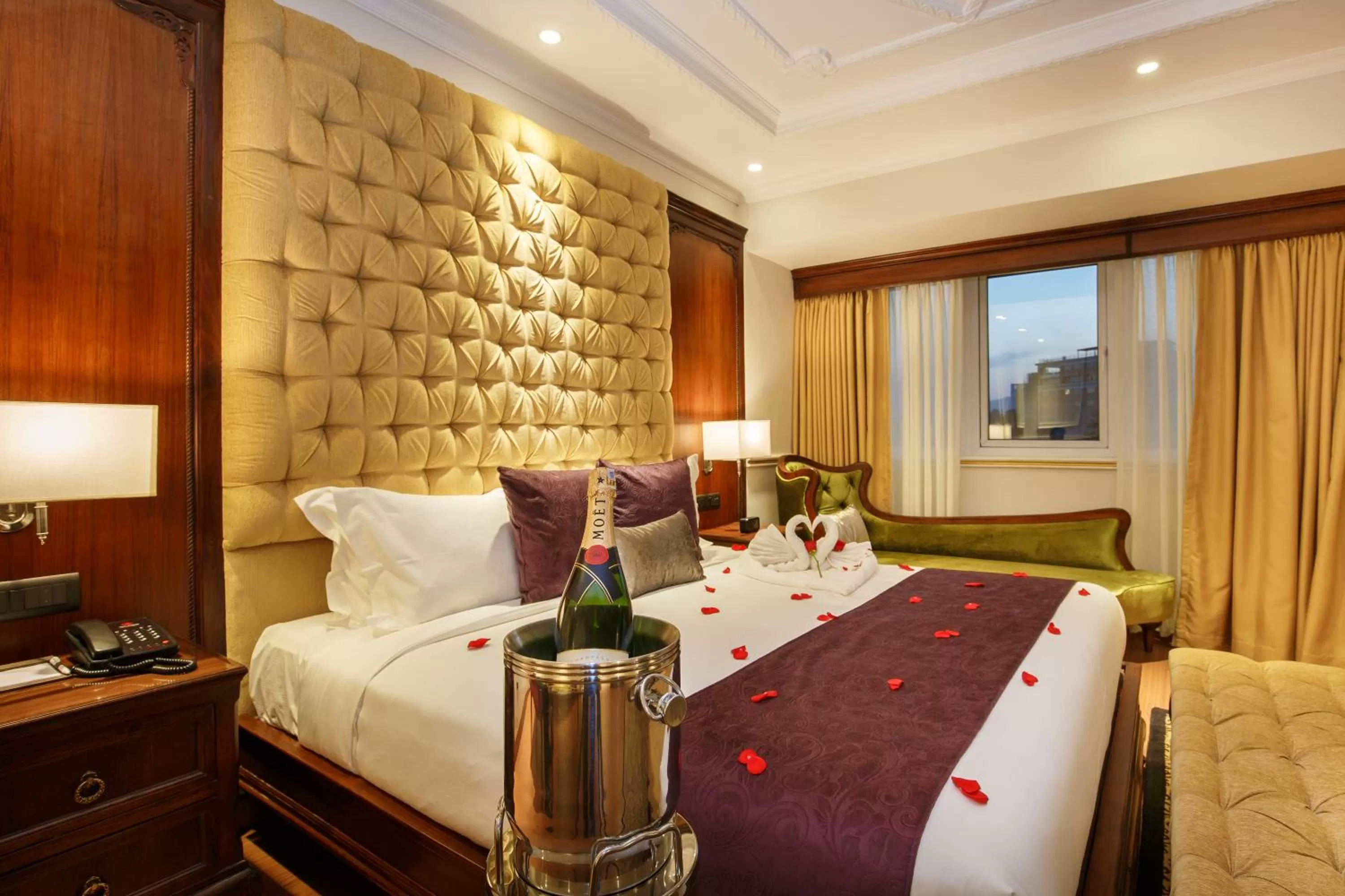 City view, Bed in Hotel Shanker-Palatial Heritage Kathmandu