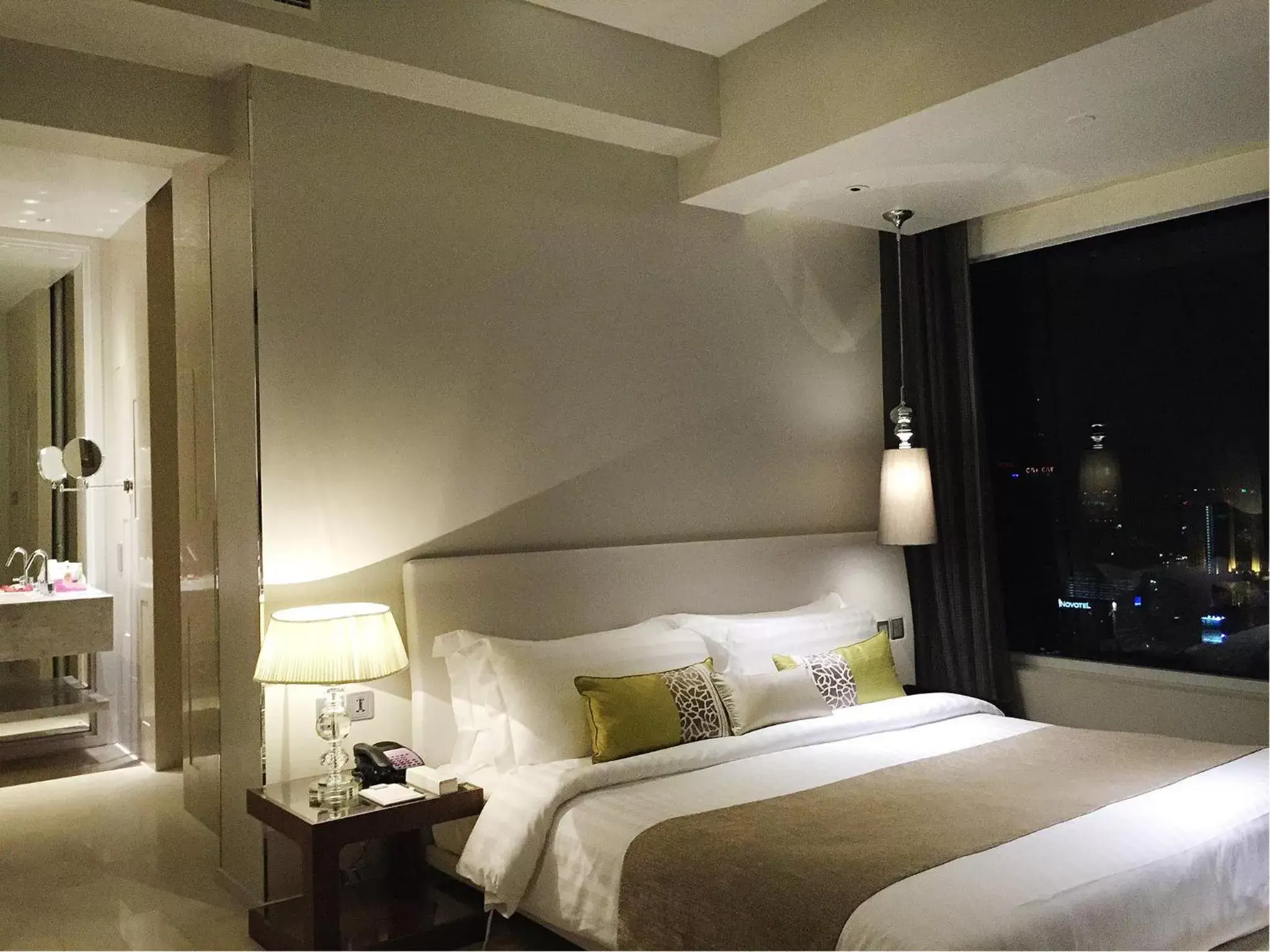 One-Bedroom Suite in Mode Sathorn Hotel - SHA Extra Plus One-Bedroom Suite in Mode Sathorn Hotel - SHA Extra Plus