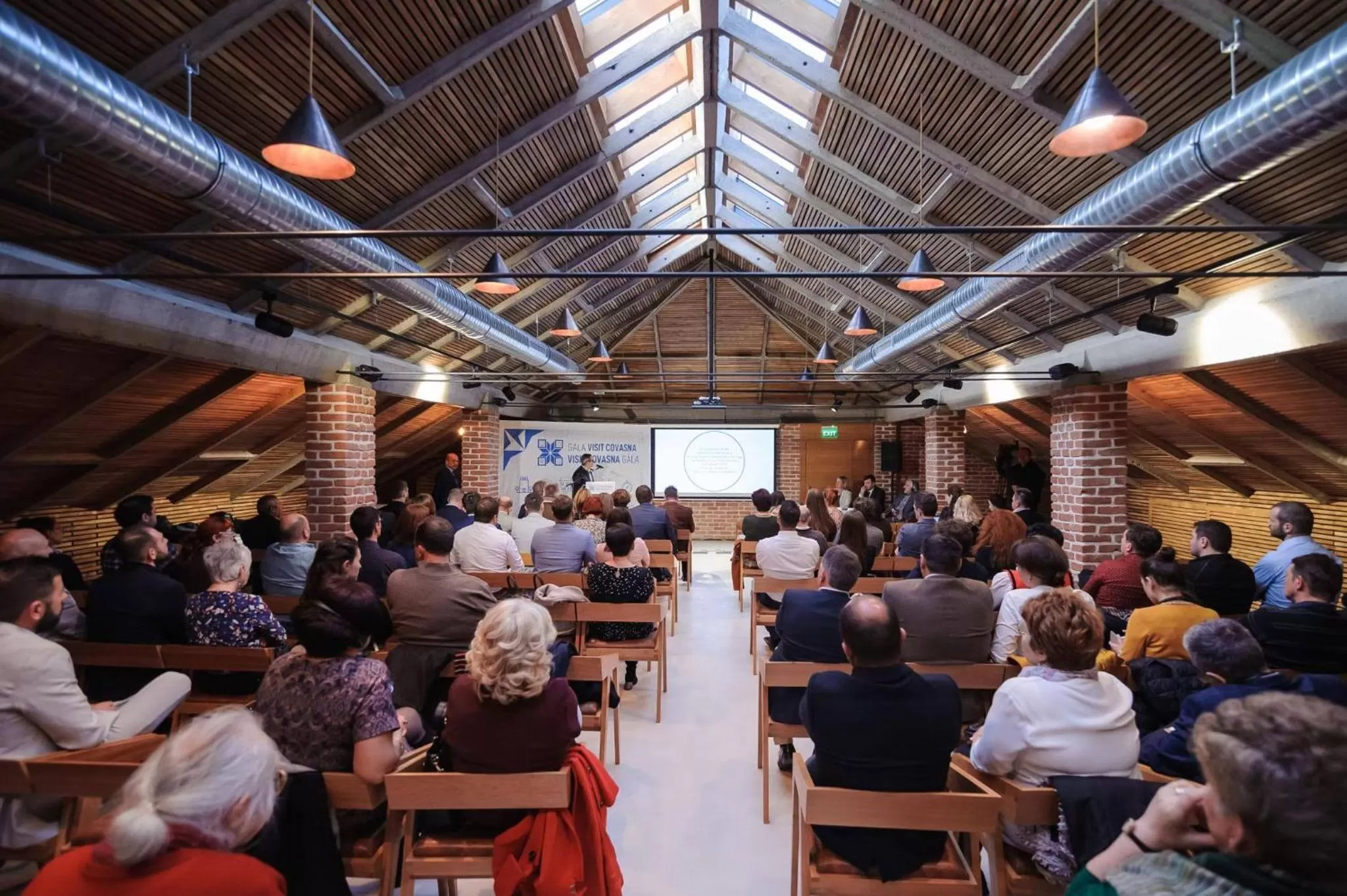 Activities, Restaurant/Places to Eat in Fidelitas Hotel