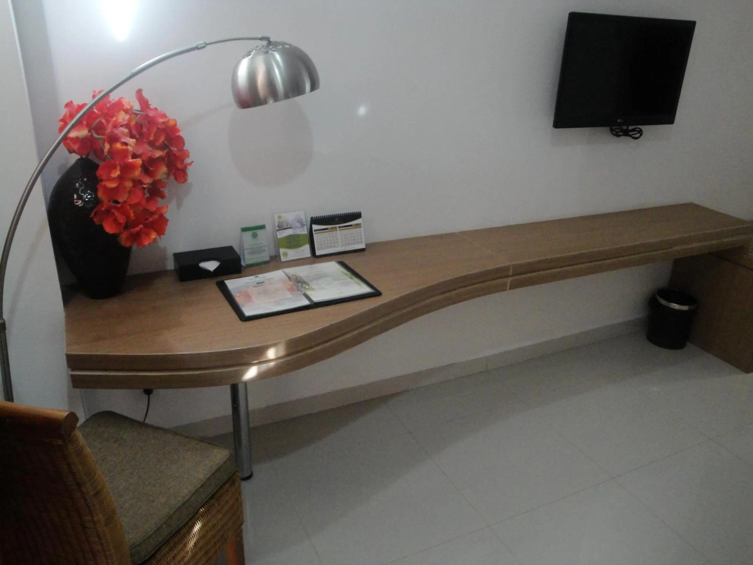 TV and multimedia in Hotel on The Rock