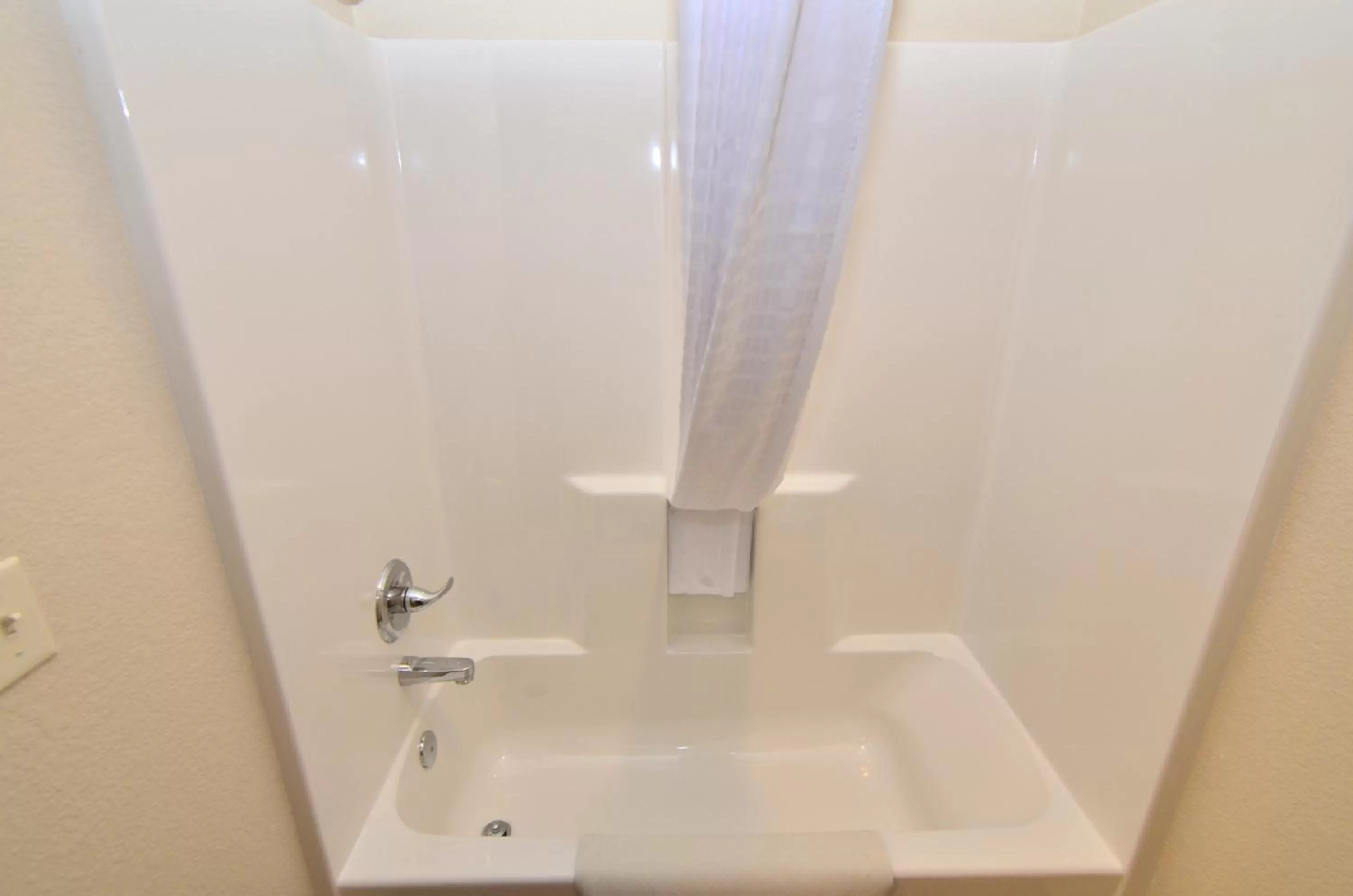 Shower in Cobblestone Inn & Suites - Manning