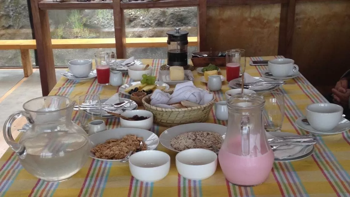 Continental breakfast, Breakfast in El Coo Lodge