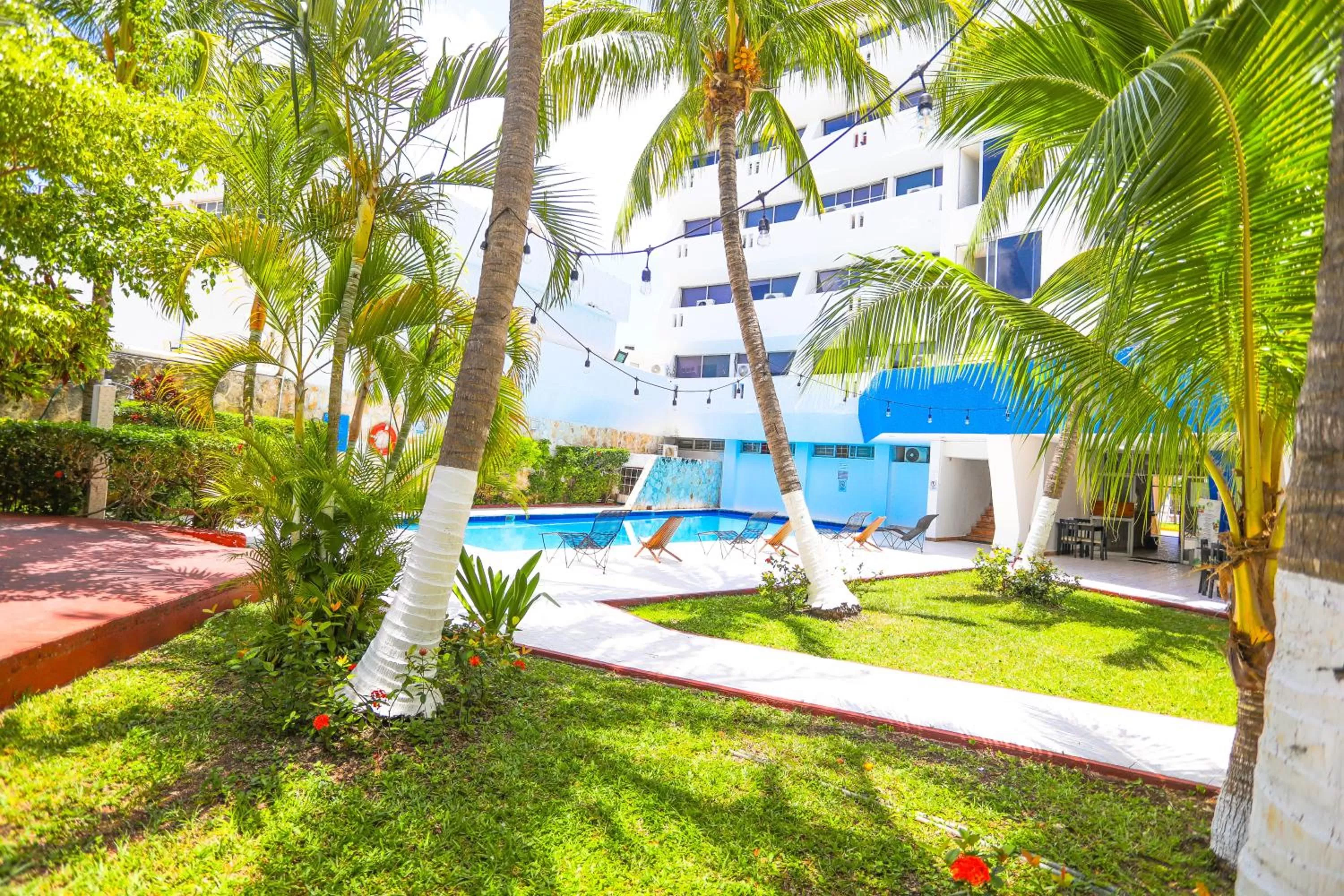 Garden view in Hotel Caribe Internacional Cancun