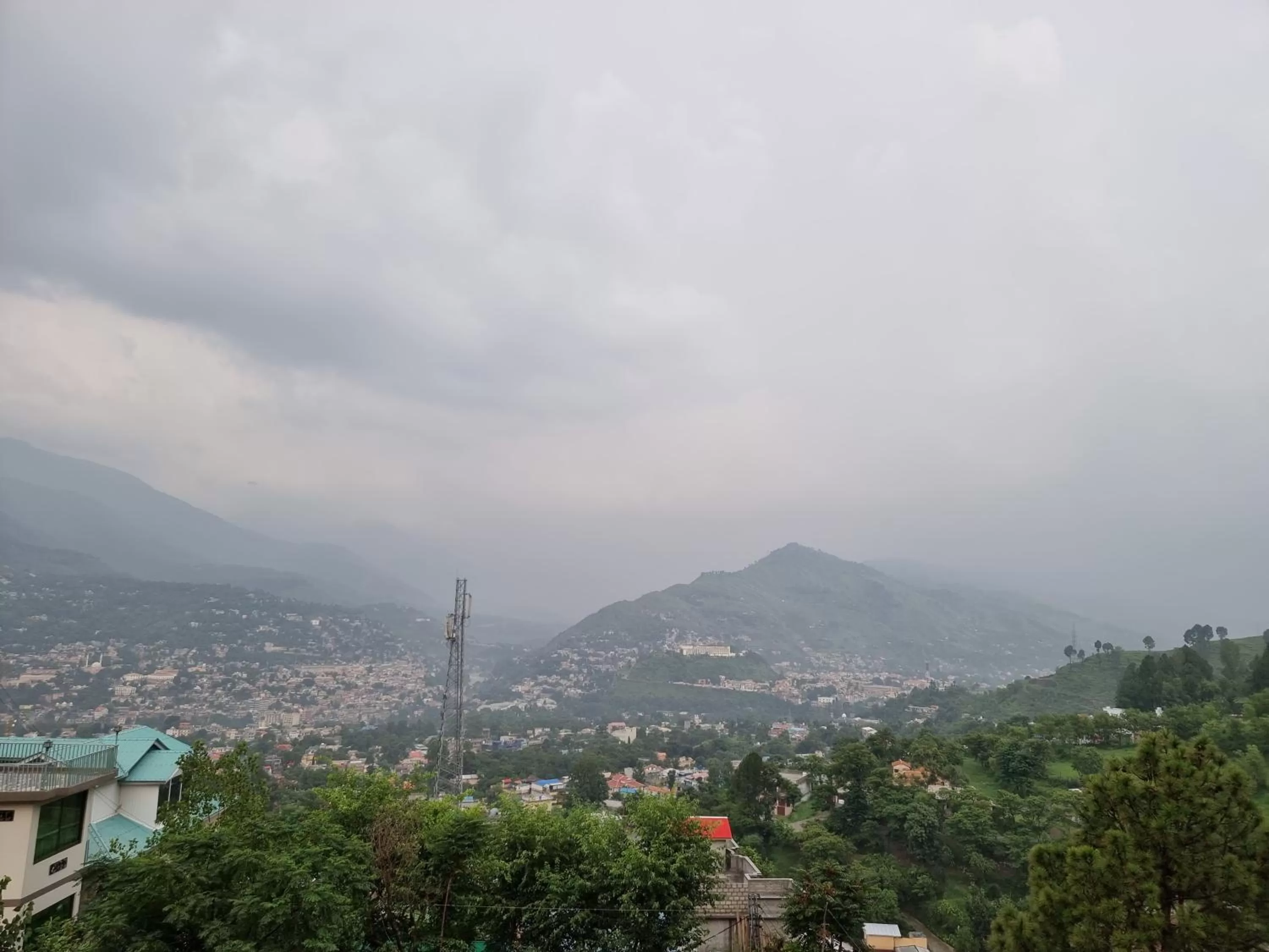 Neighbourhood, Mountain View in Srinagar Homes