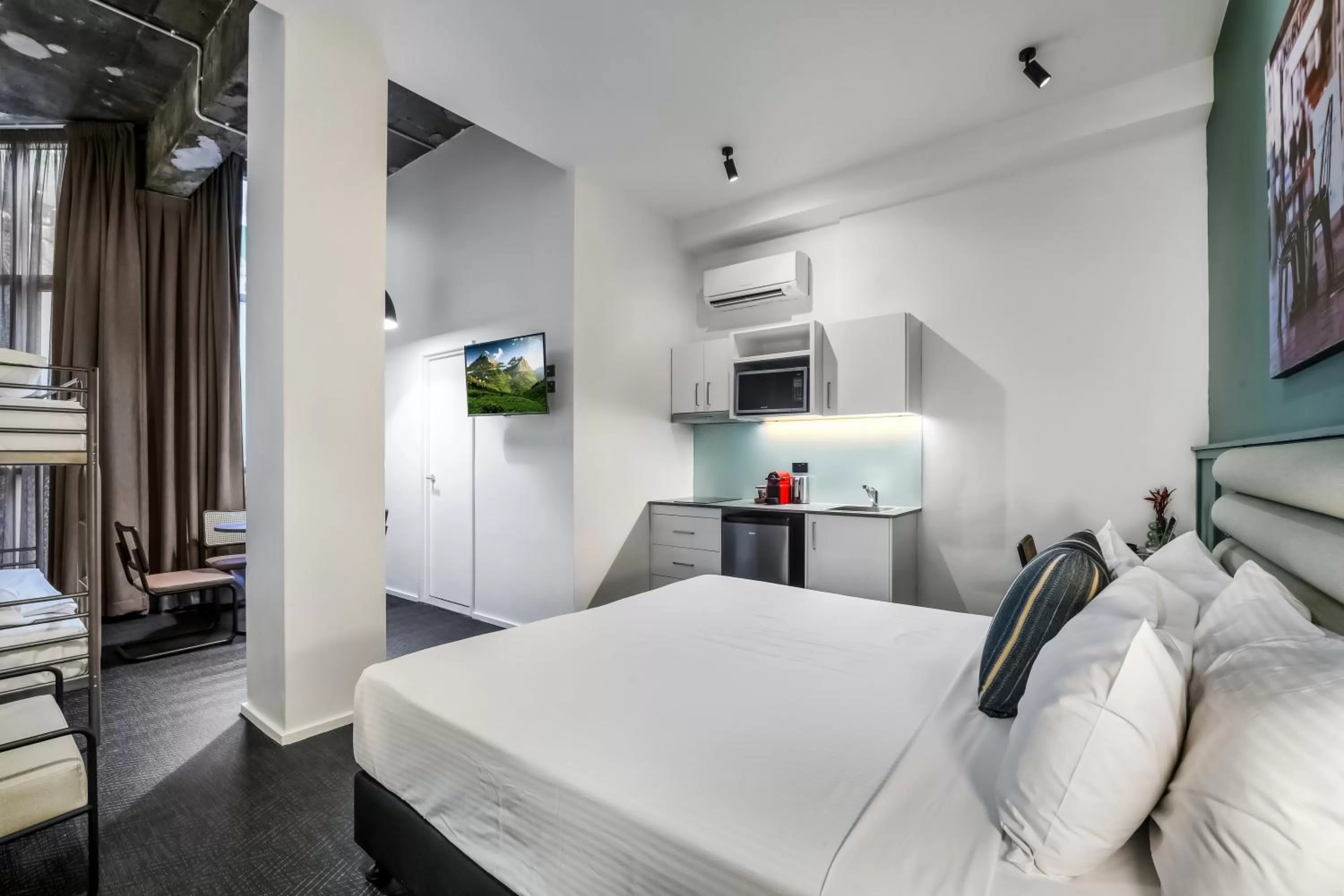 Bed in The Urban Newtown