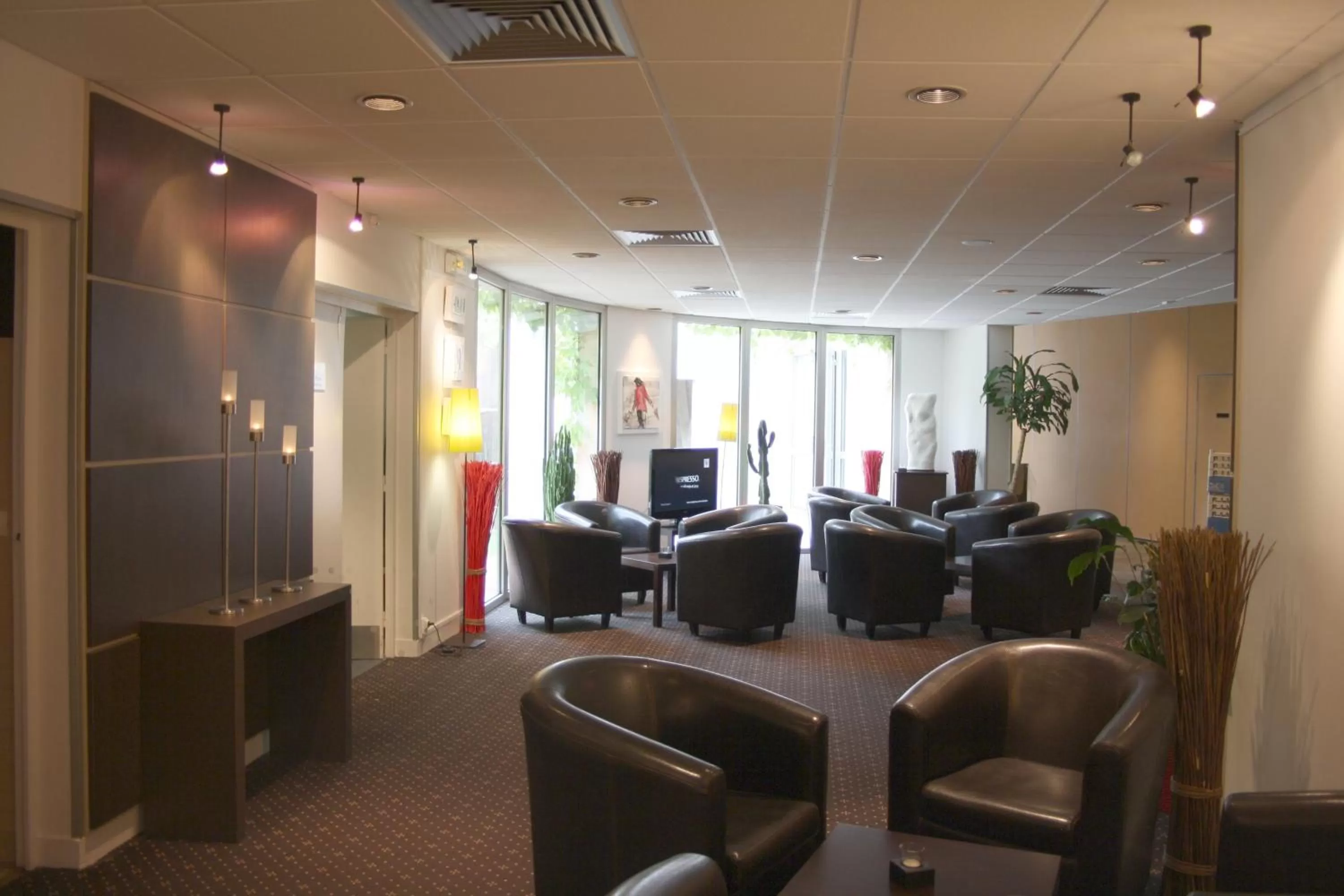 Lobby or reception in La Berteliere, The Originals Relais