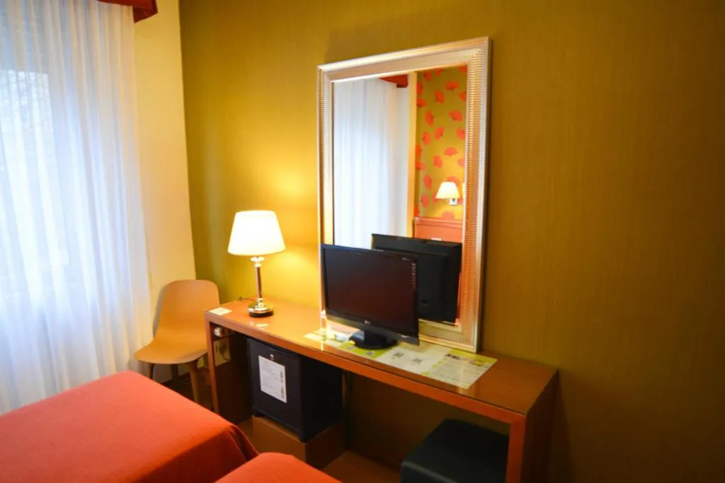 Bed in eco Hotel Milano & BioRiso Restaurant