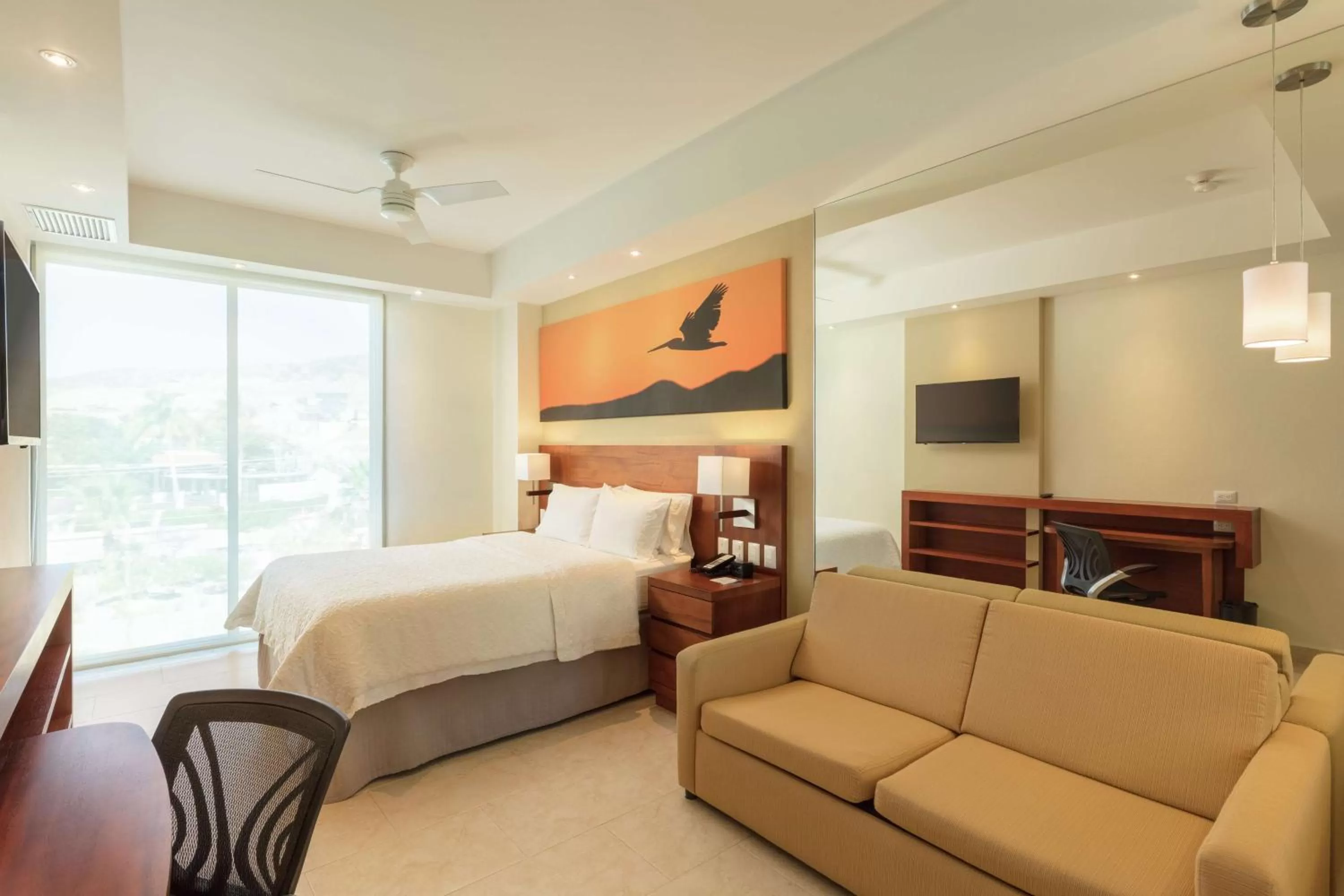 Bedroom, Bed in Hampton Inn & Suites by Hilton Los Cabos