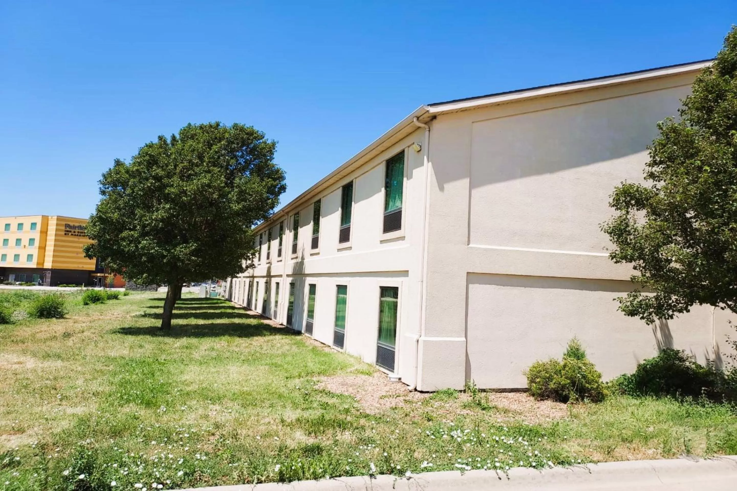 Property Building in McPherson Inn By OYO, I-135