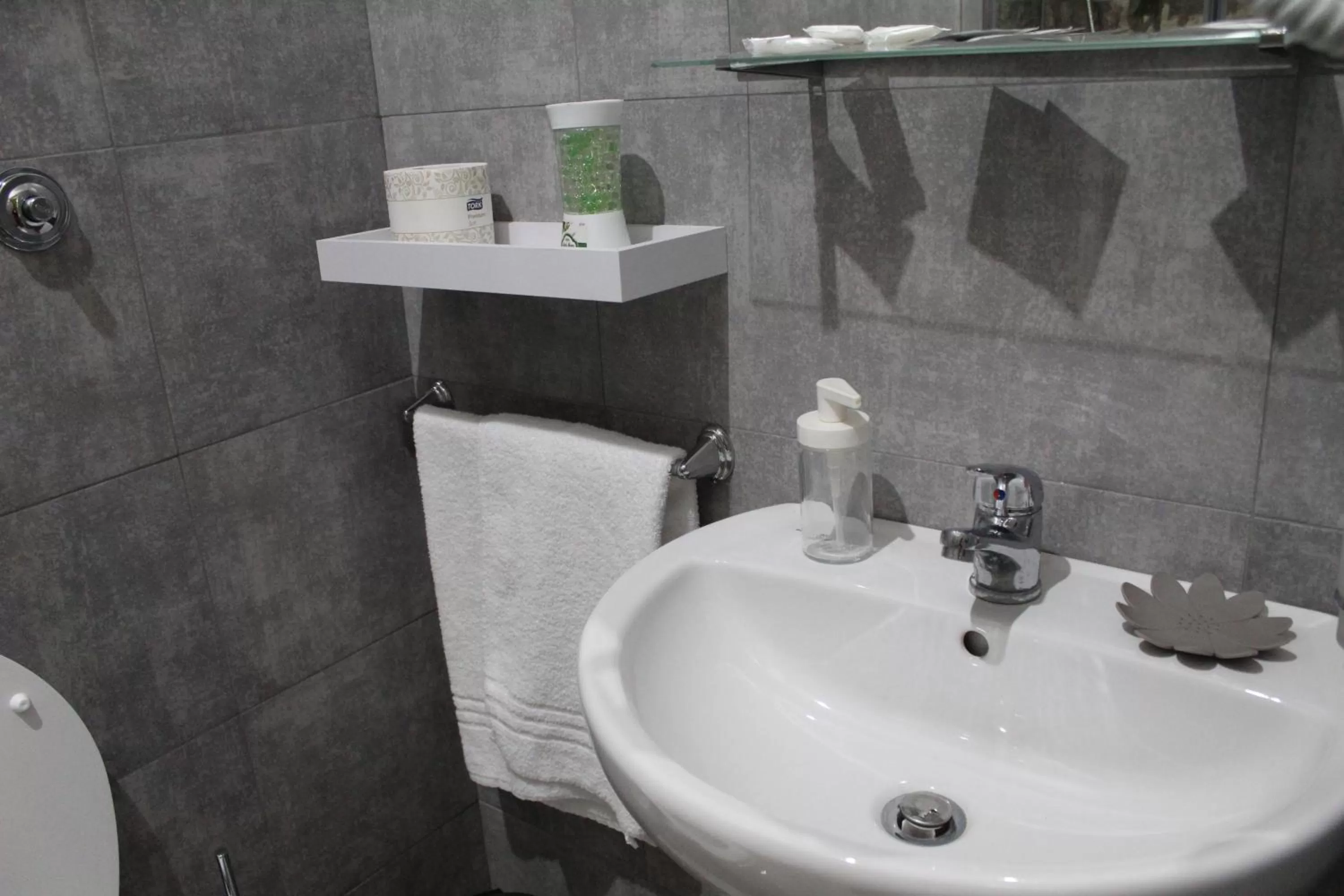 Bathroom in Royalty Rooms & Spa