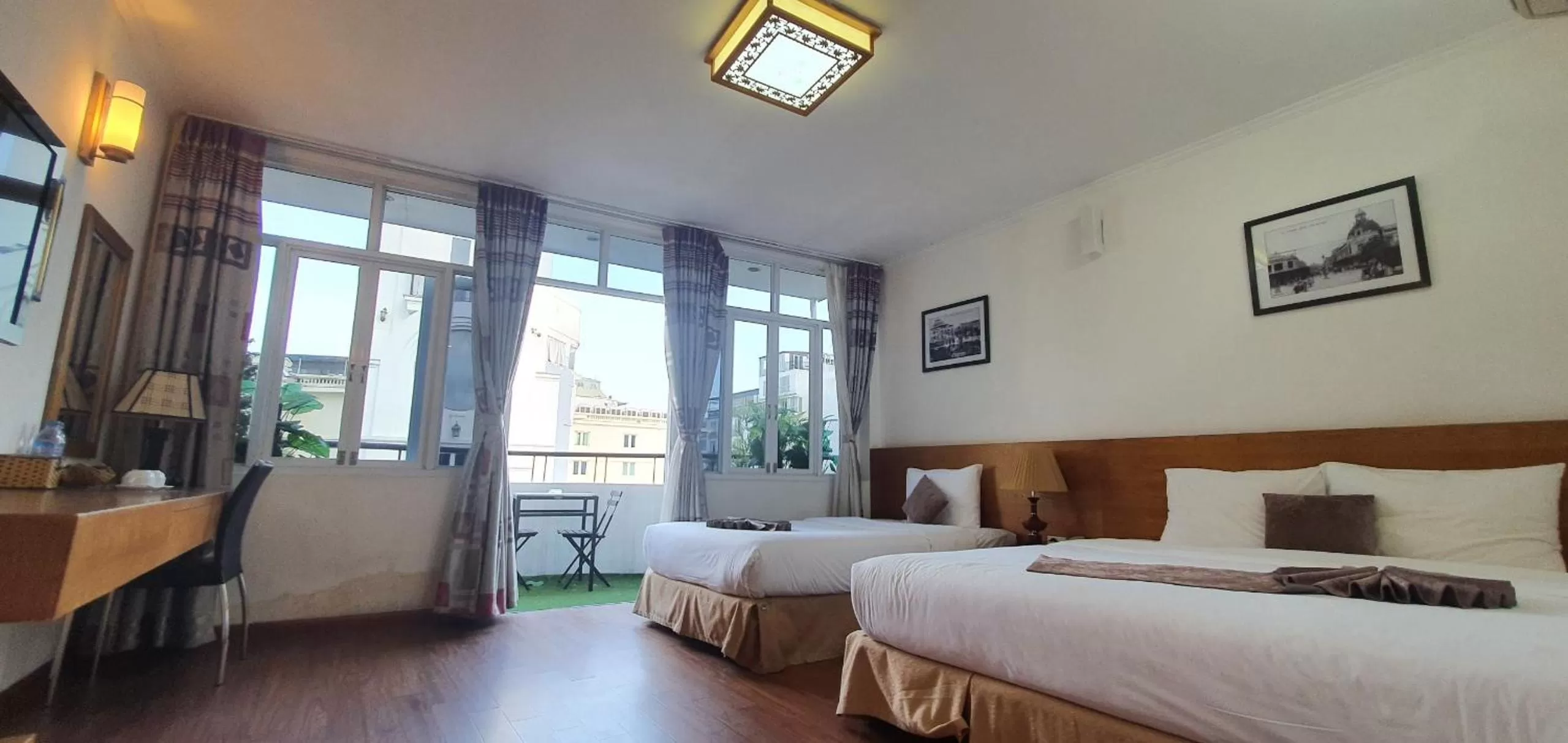 Photo of the whole room, Bed in Hanoi Win Hotel & Travel