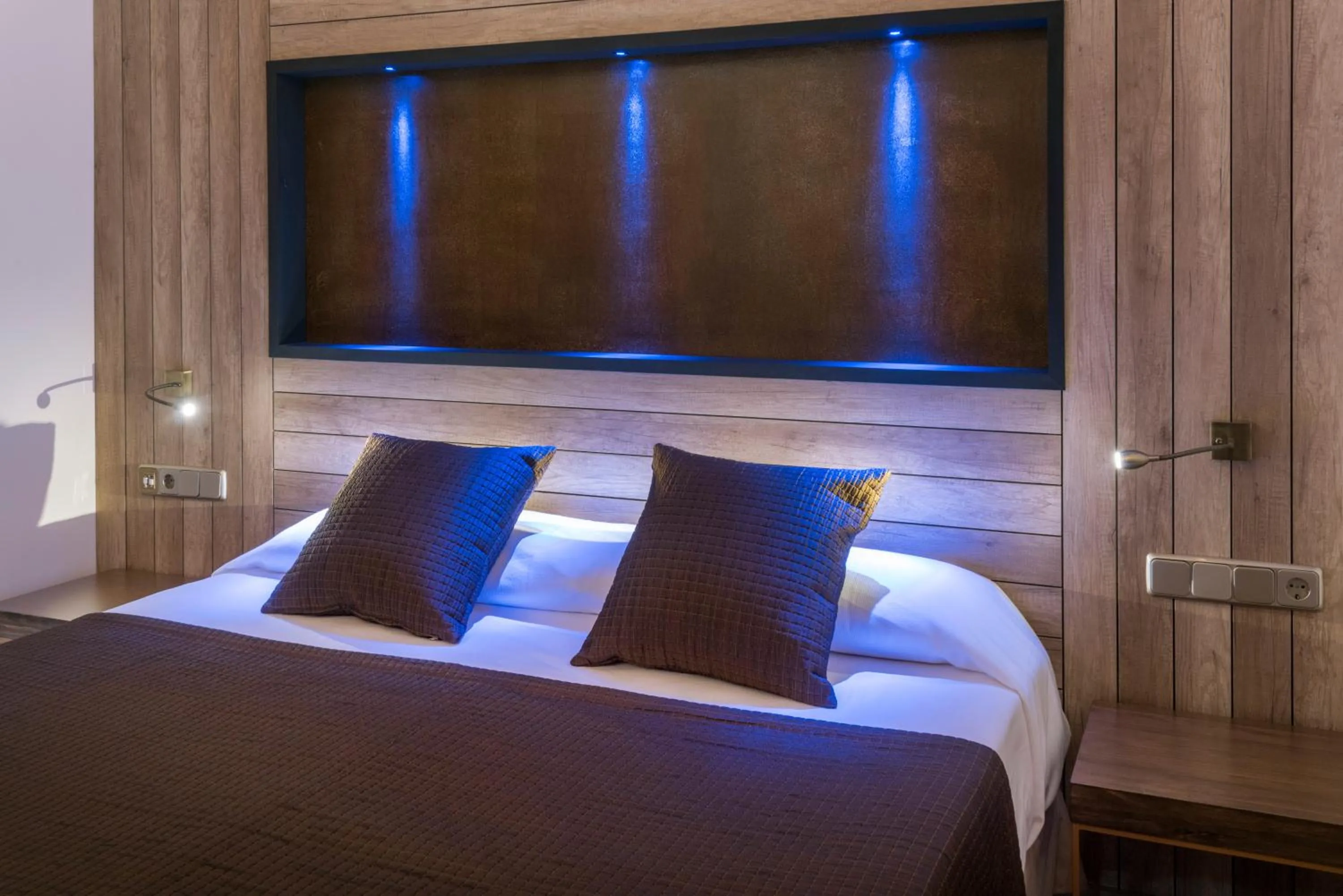 Photo of the whole room, Bed in Hotel GHT Neptuno-Tossa & Venus SPA