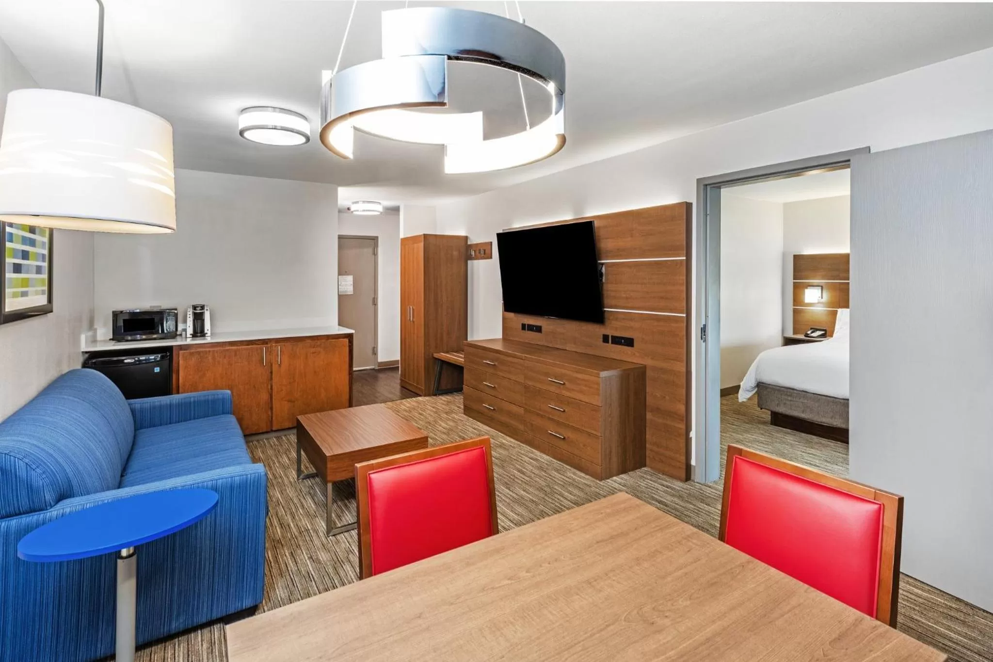 Bedroom, Bed in Holiday Inn Express & Suites Sulphur - Lake Charles by IHG