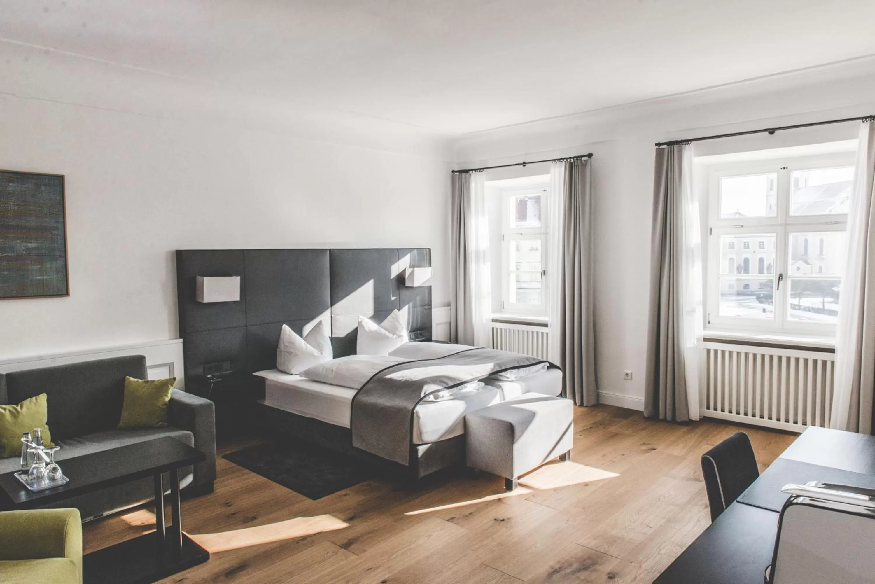 Bedroom, Bed in Hotel Münchner Hof