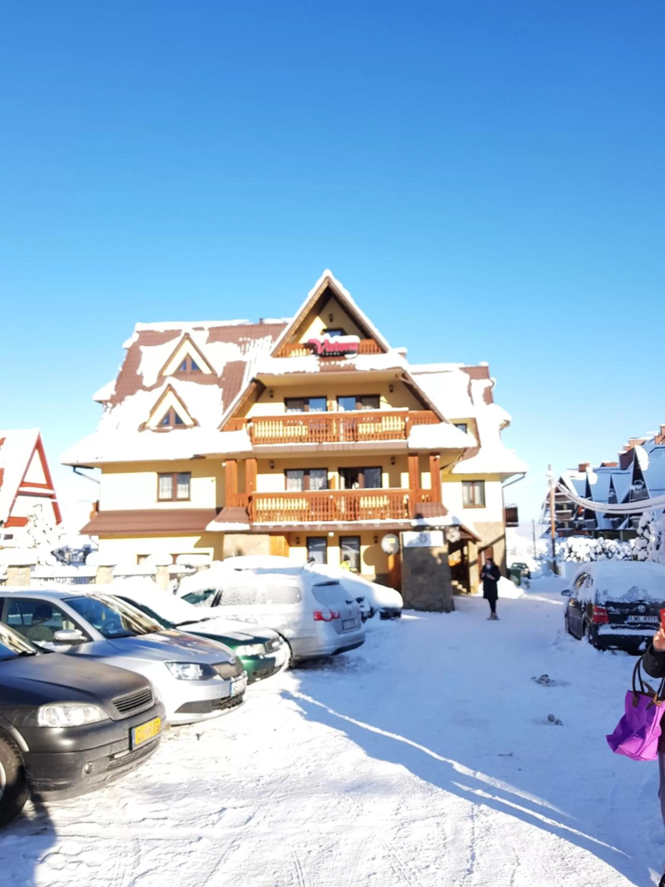 Property building, Winter in Willa 14