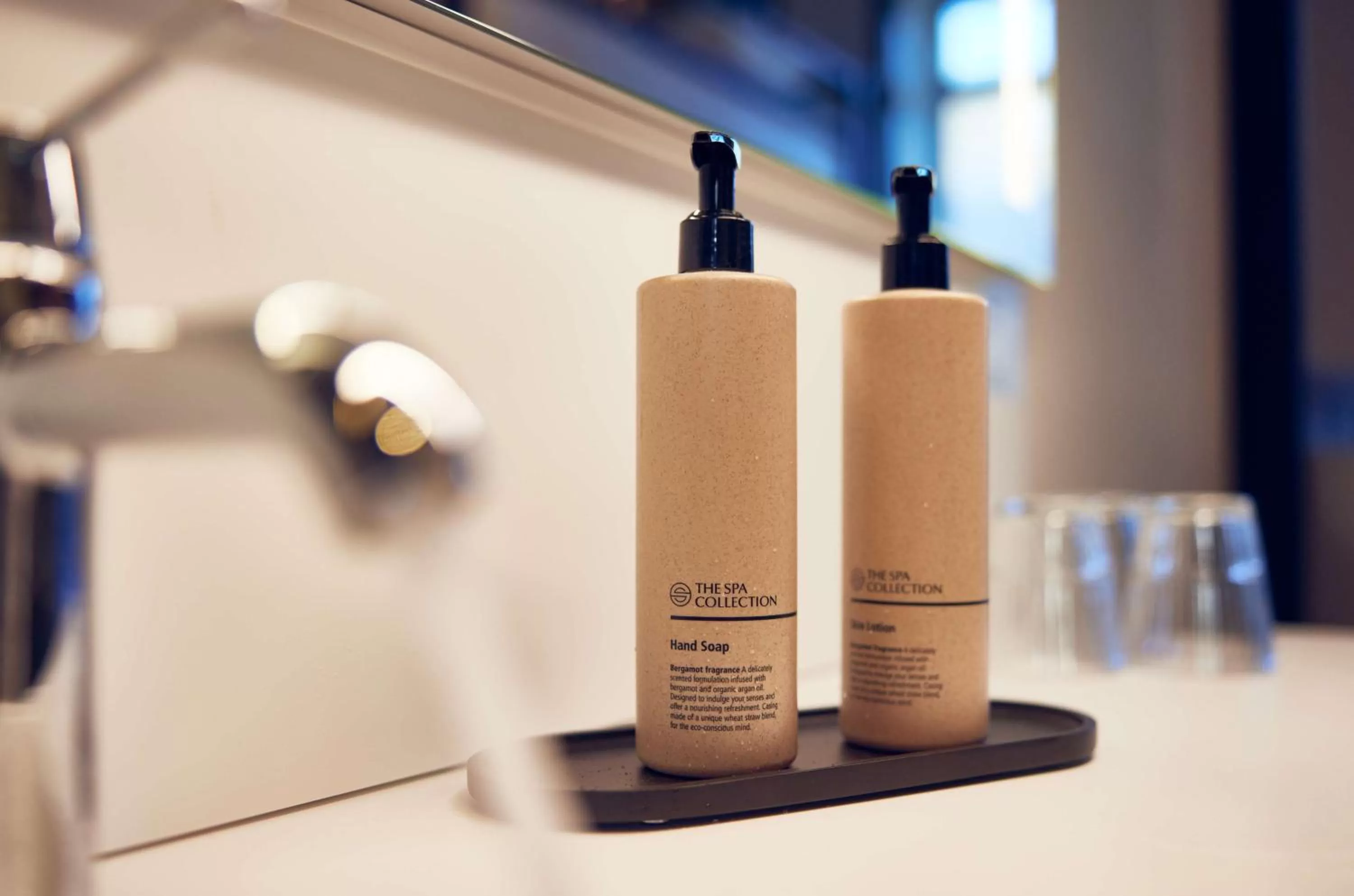 Bathroom in Motto By Hilton Rotterdam Blaak