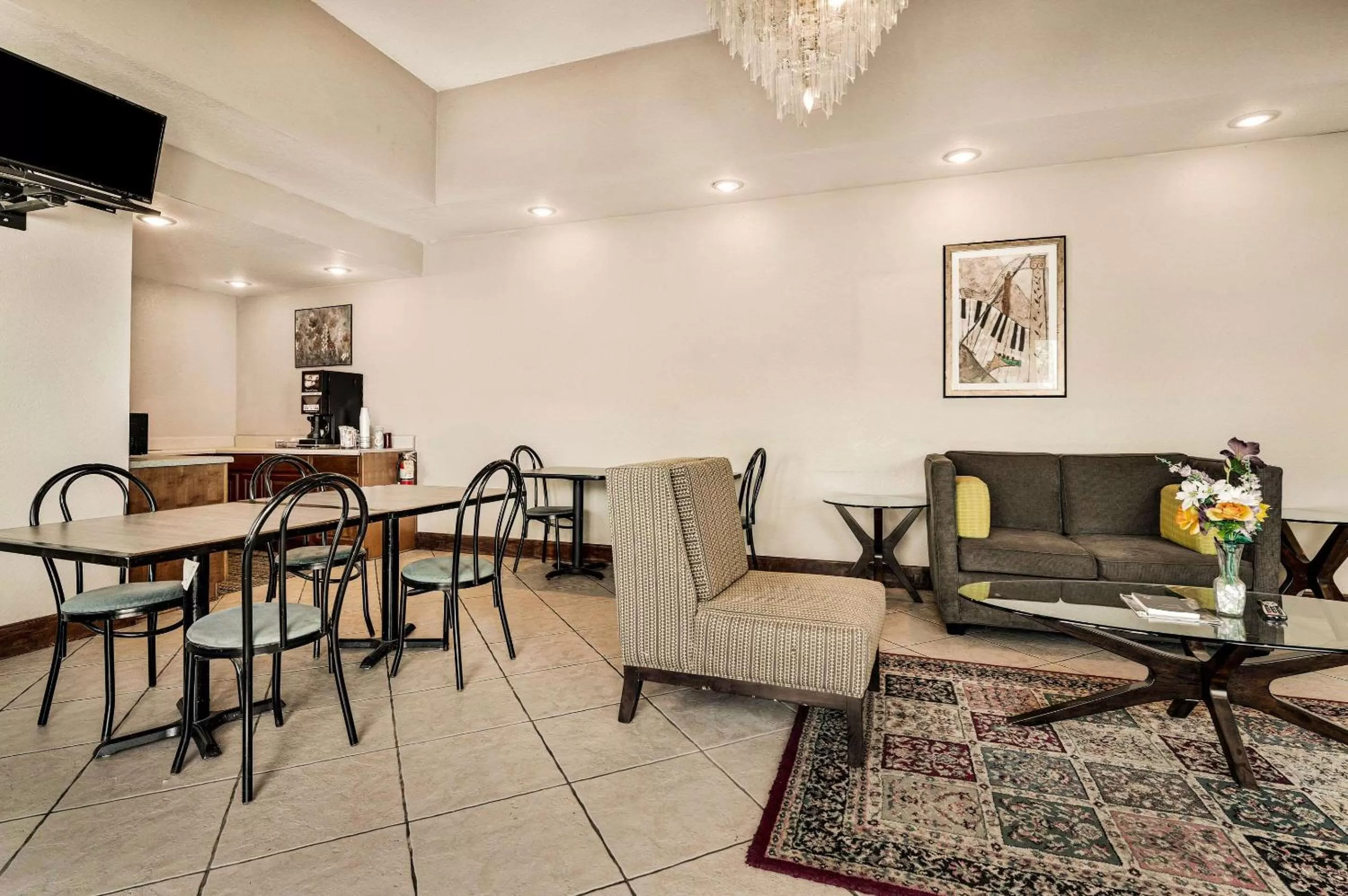 Lobby or reception in Rodeway Inn Sandersville