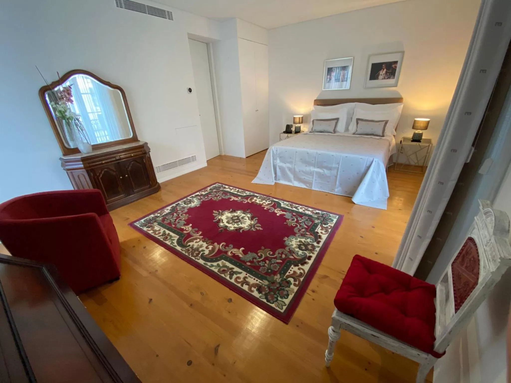 Bed in TM Luxury Apartments Lisbon