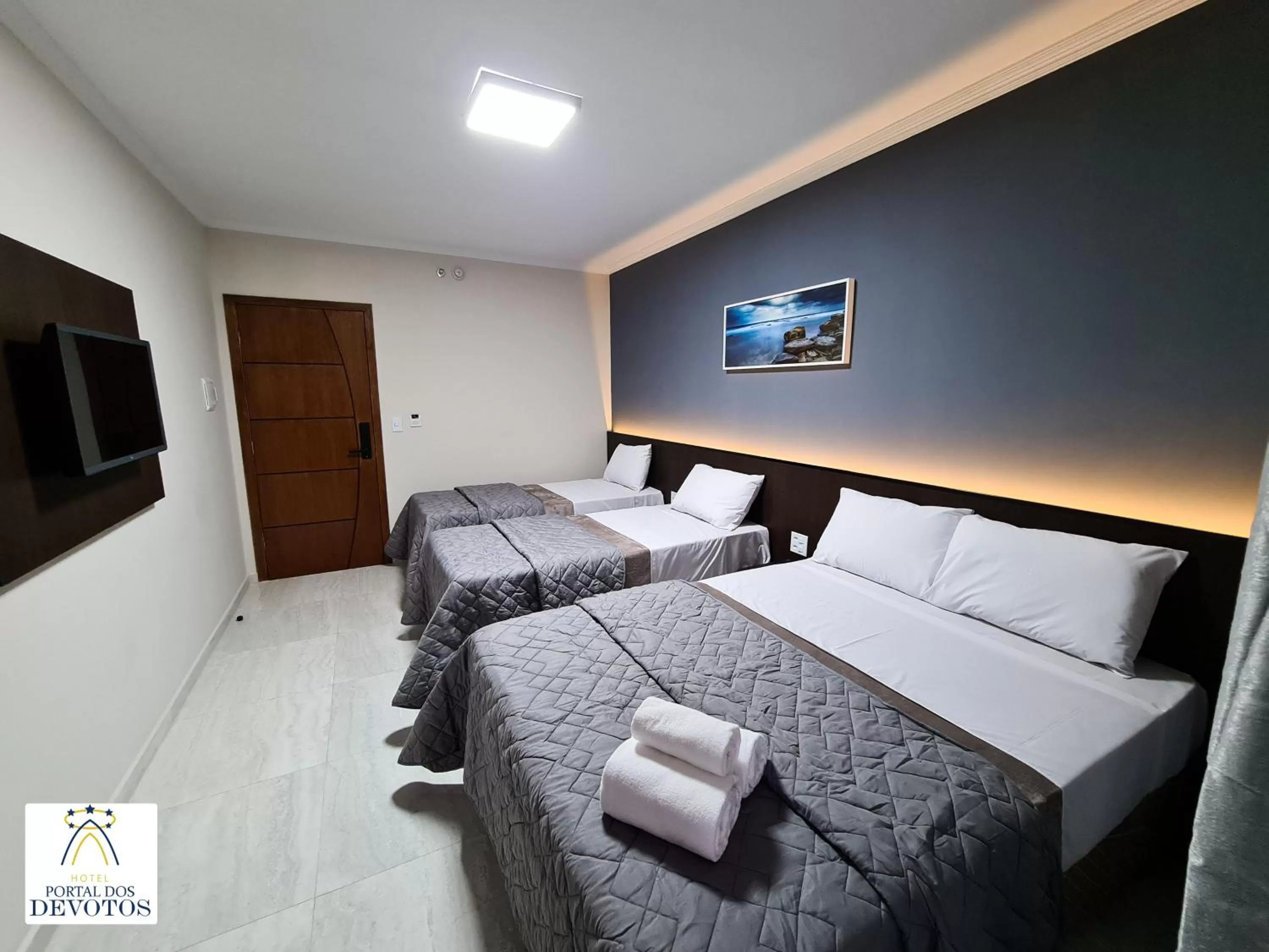 Bedroom, Bed in Hotel Portal dos Devotos