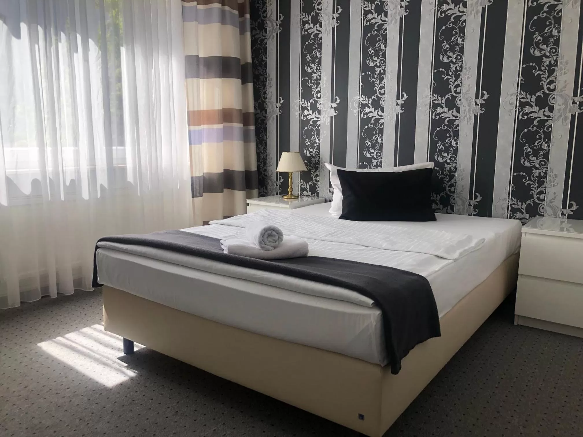 Bed in Hotel Royal Hanau