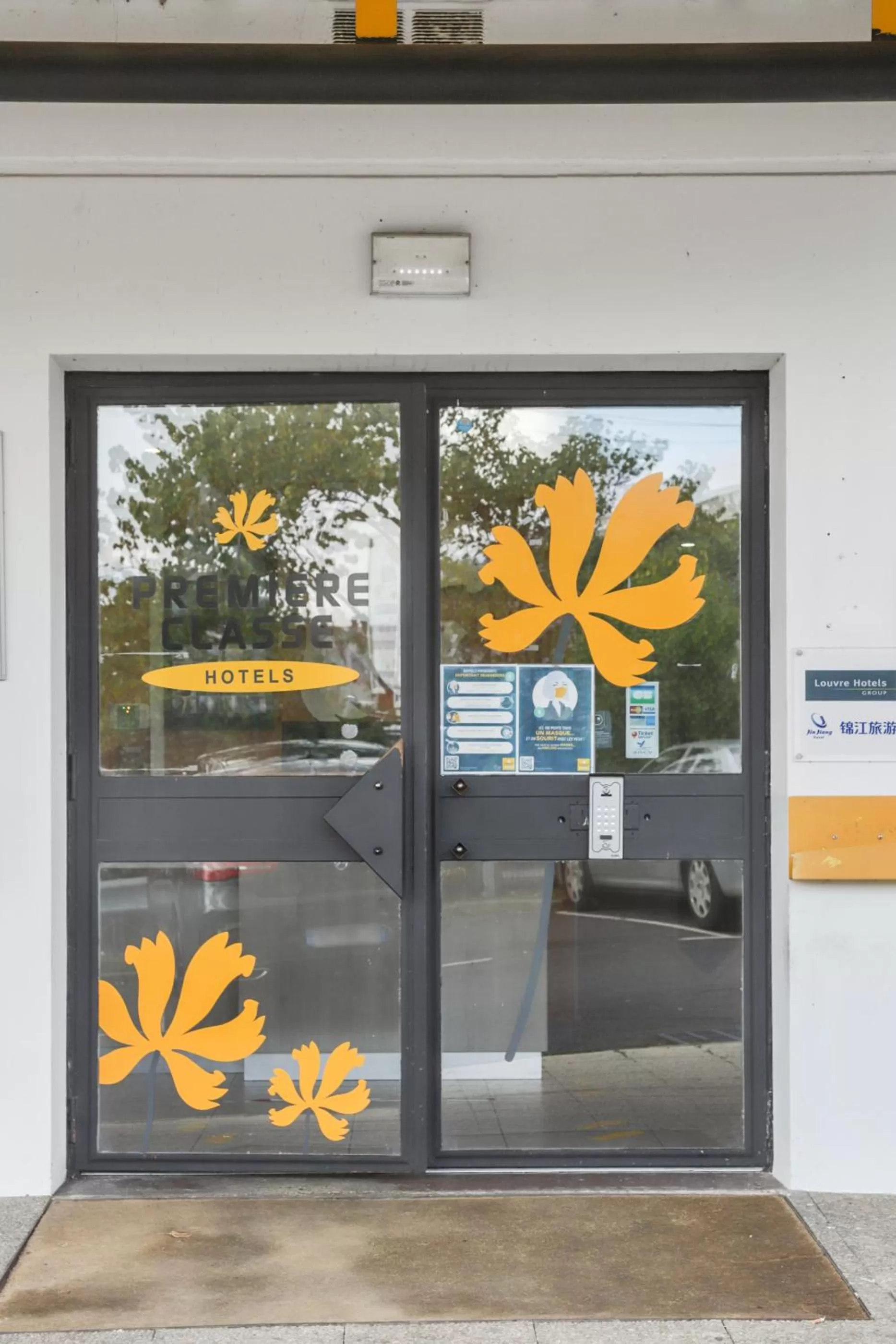 Facade/entrance in Premiere Classe Arras - Tilloy Les Mofflaine