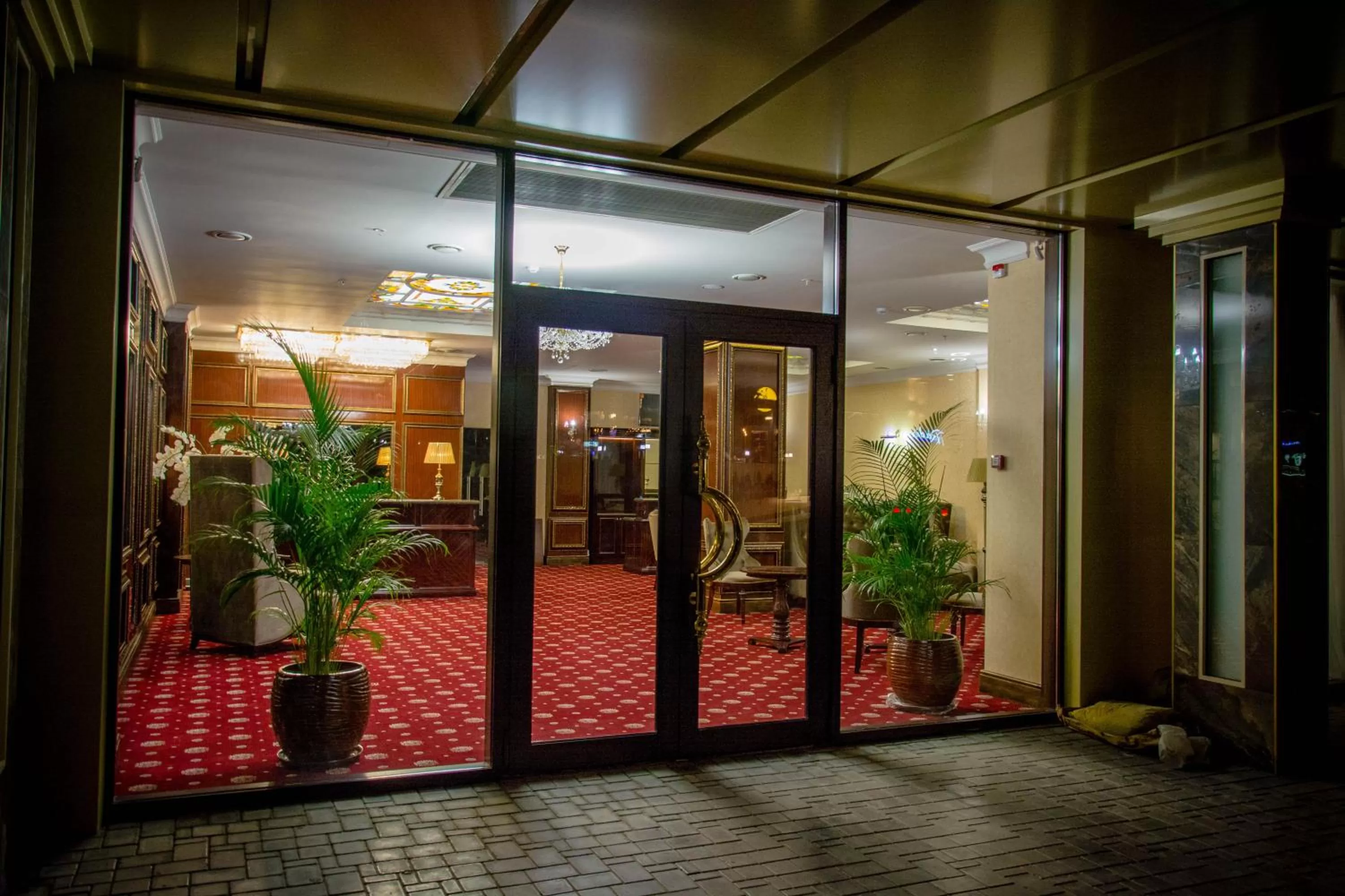 Lobby or reception in Bristol Central Park Hotel