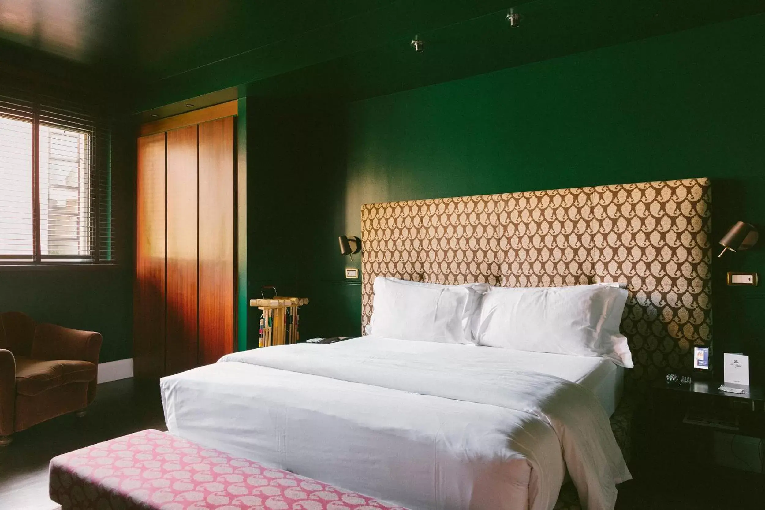 Deluxe Room in Aethos Milan Deluxe Room in Aethos Milan