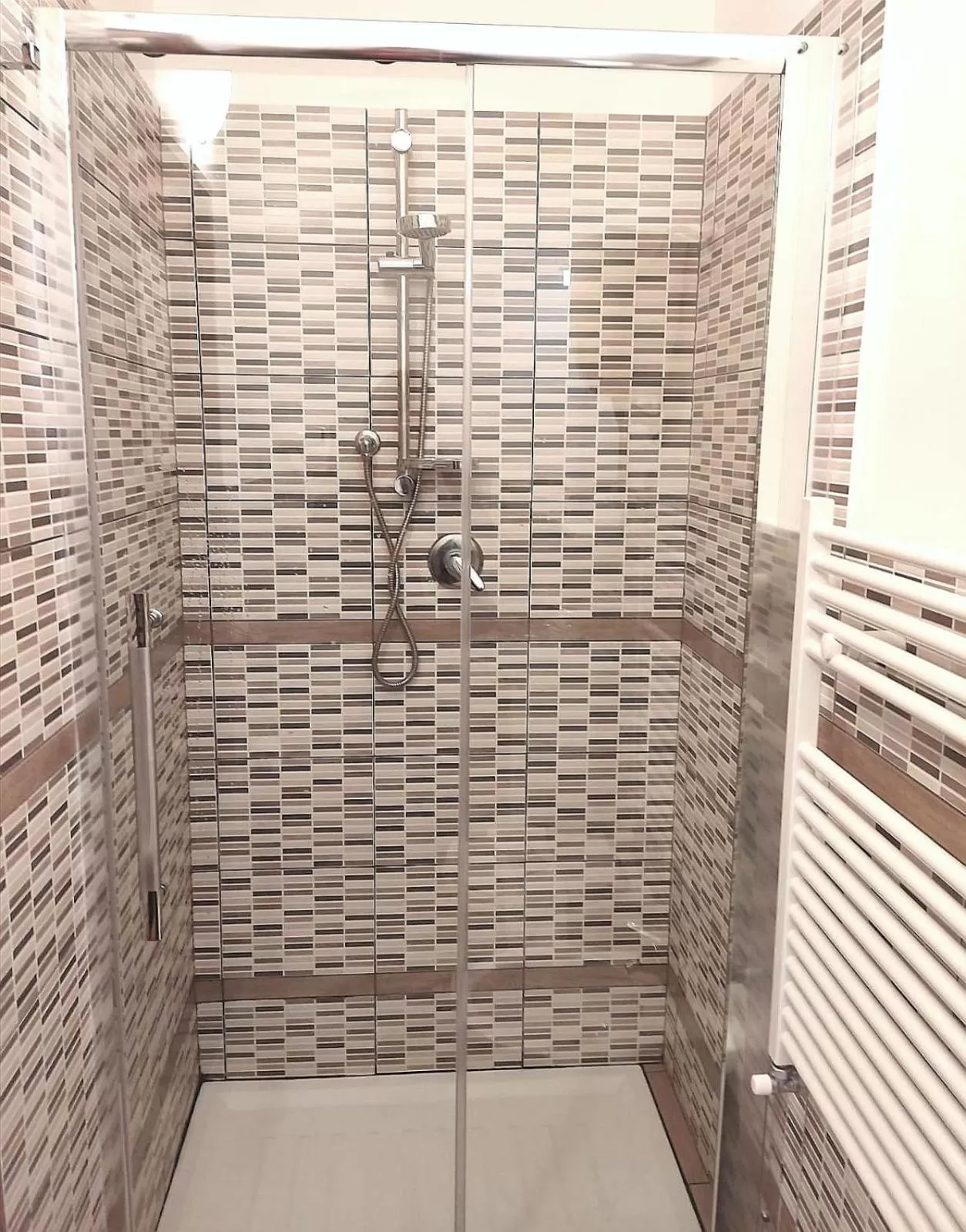 Shower in Il Girasole