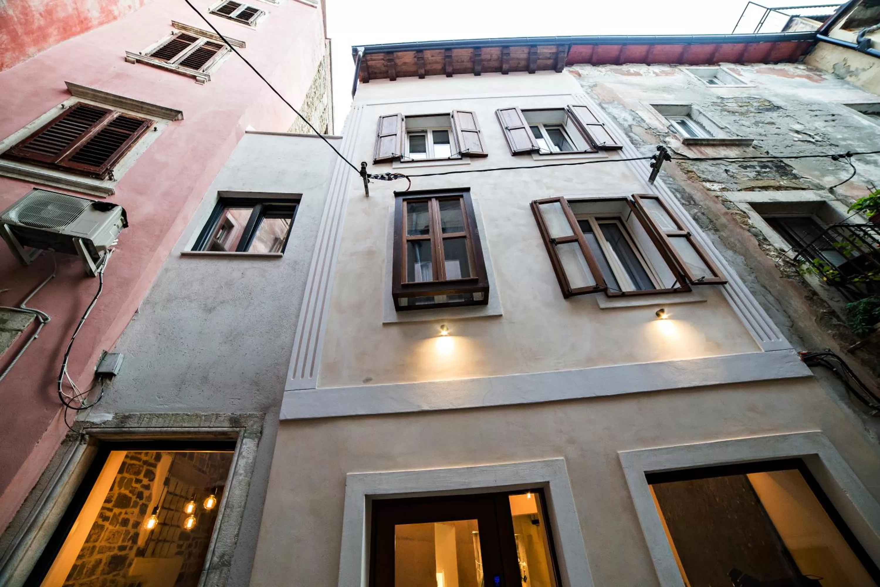 Property building in MEMENTO B&B Piran