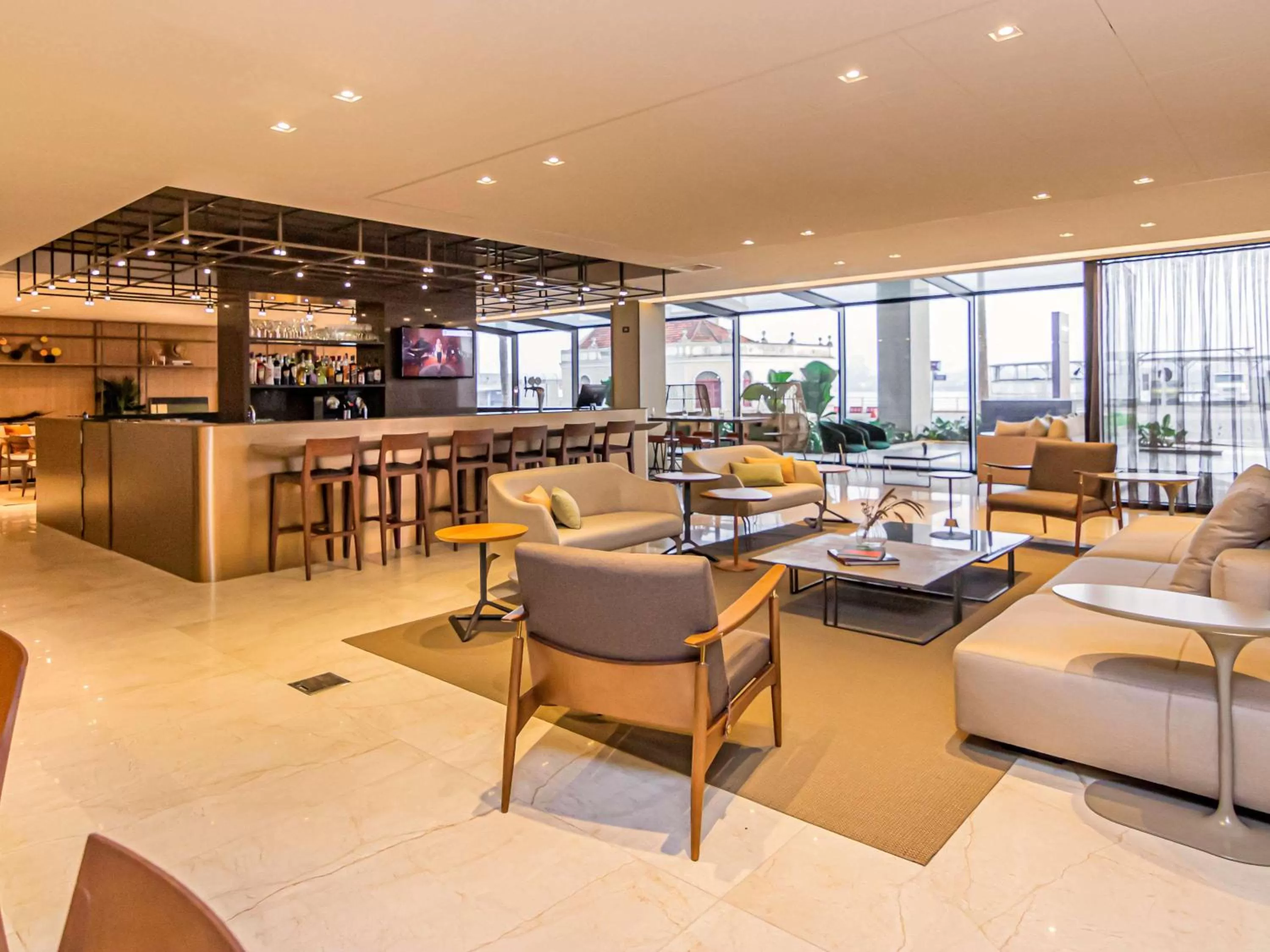 Restaurant/places to eat in Mercure Itajai Navegantes