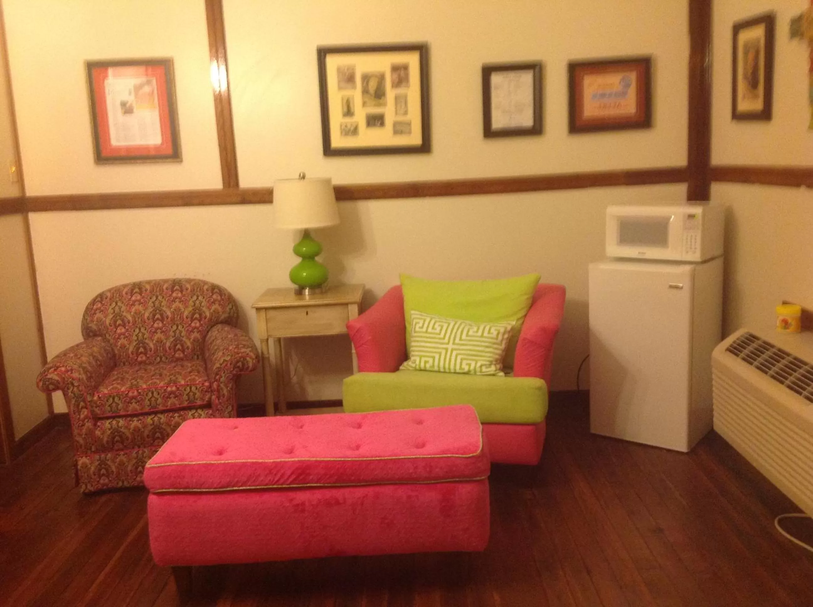 The Main Street Hotel