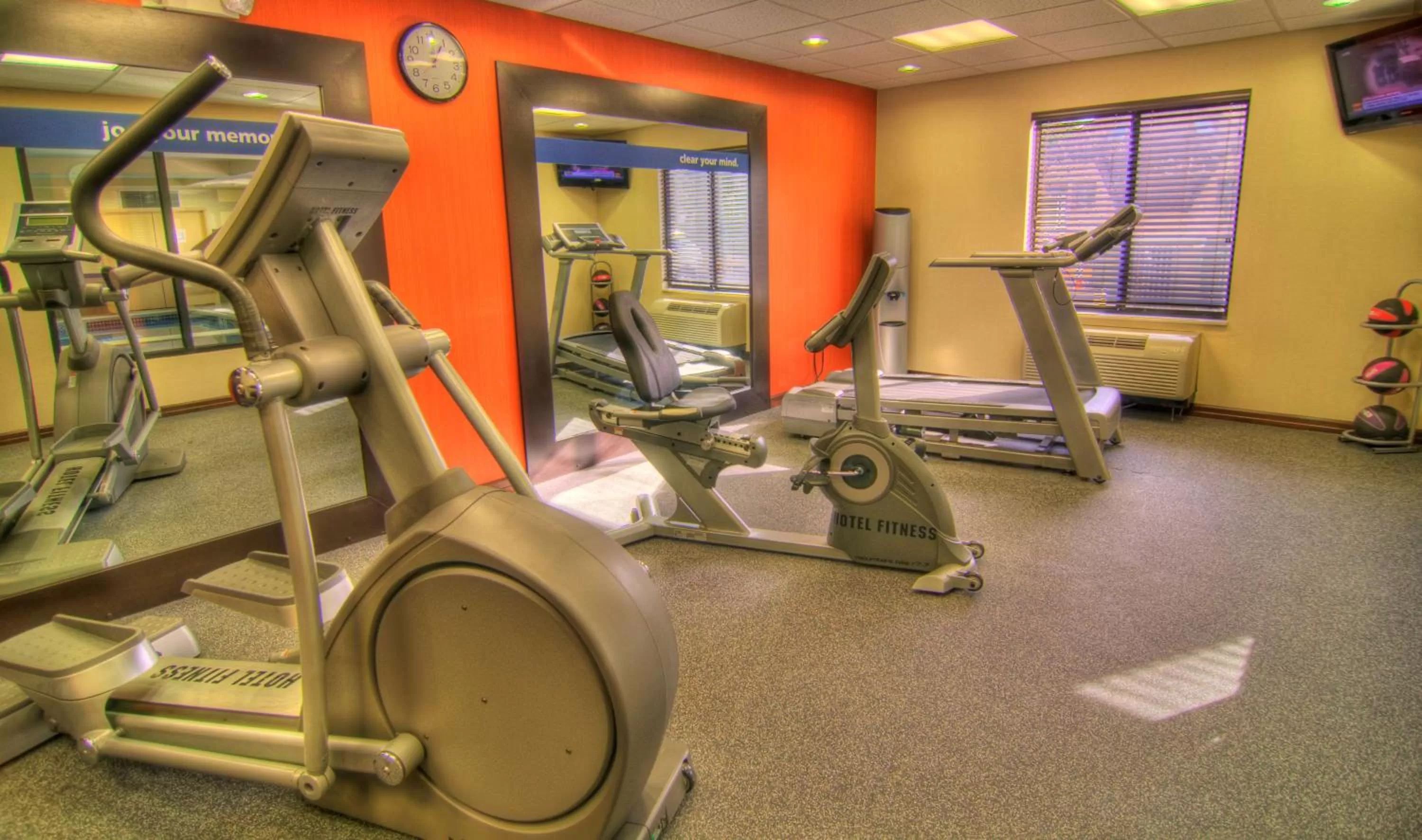 Fitness centre/facilities in Hampton Inn and Suites Parsippany/North