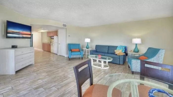 TV and multimedia in El Caribe Resort and Conference Center