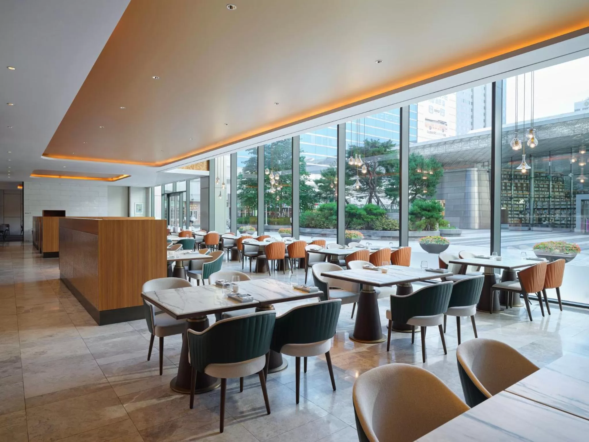 Restaurant/places to eat in Grand InterContinental Seoul Parnas by IHG