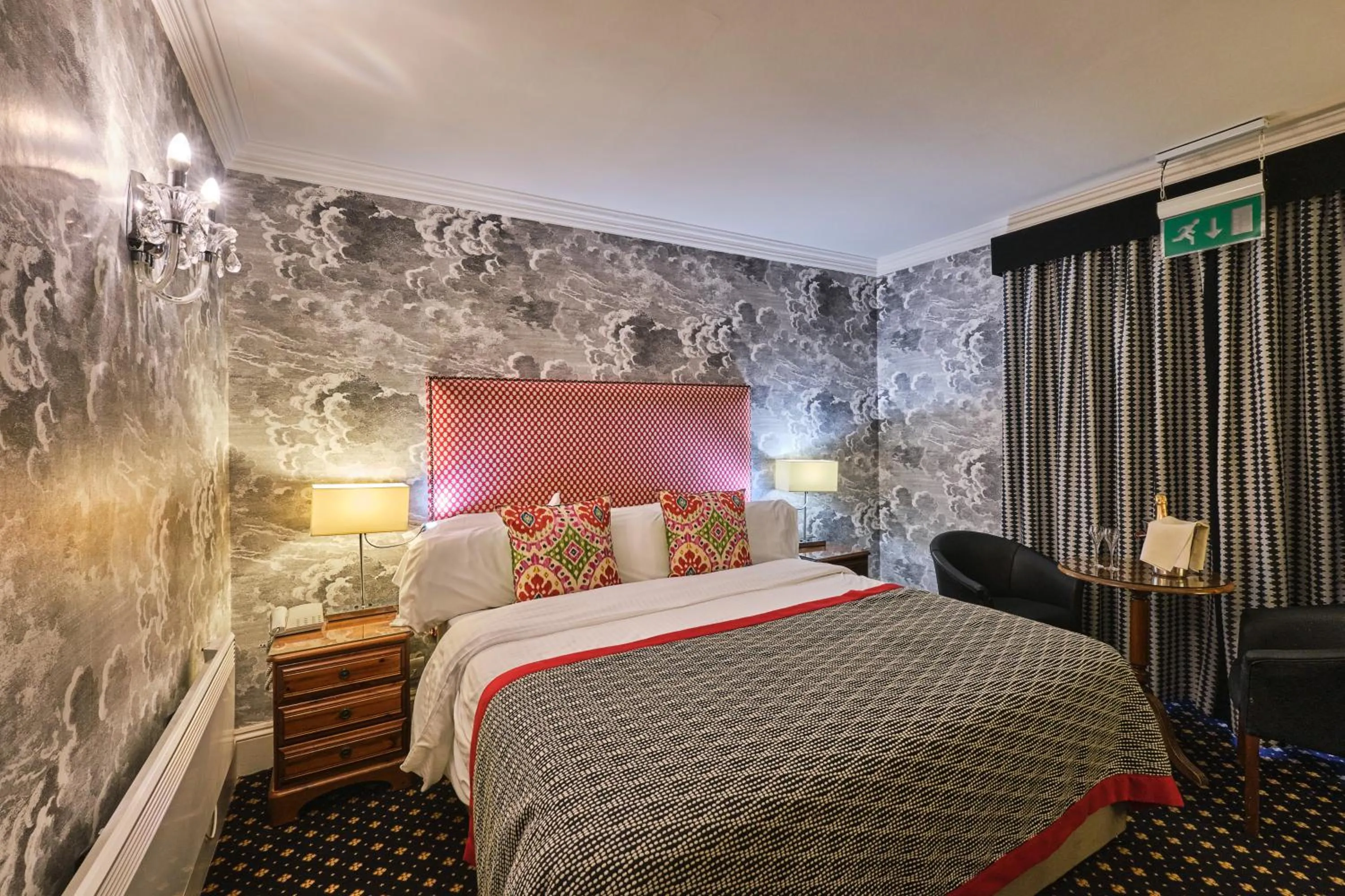 Bedroom, Bed in New House Country Hotel